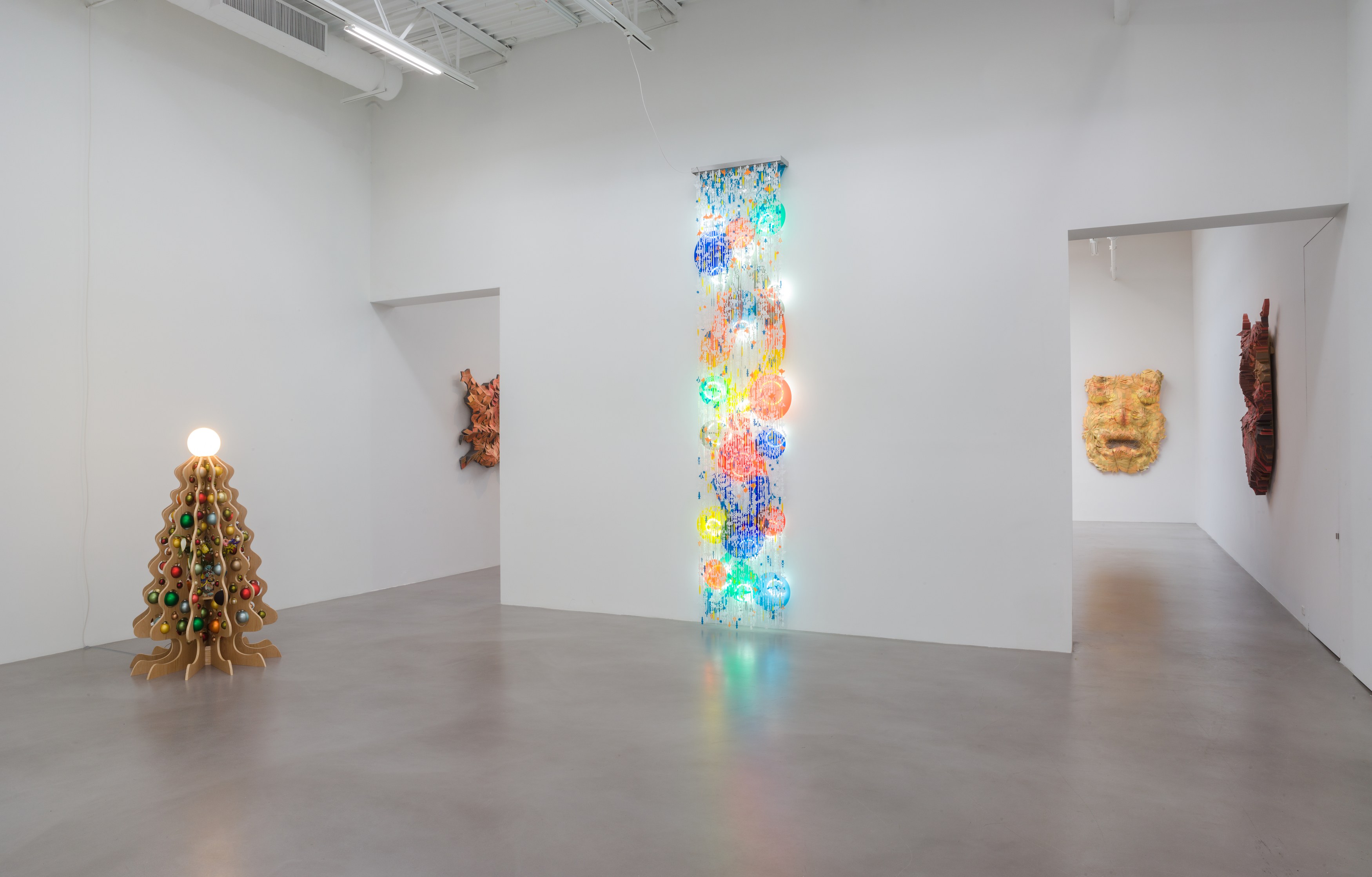 Jorge Pardo, Inert at Petzel, photo 2