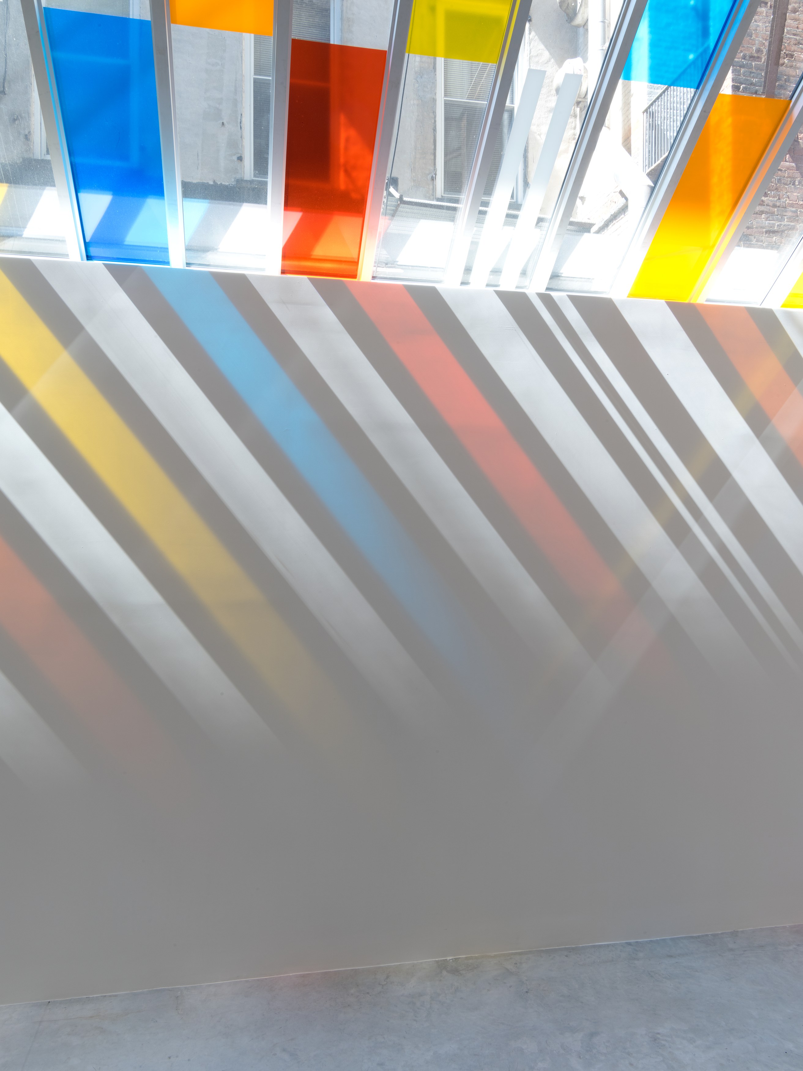 Daniel Buren, To Align: works in situ 2017 at Bortolami, photo 2