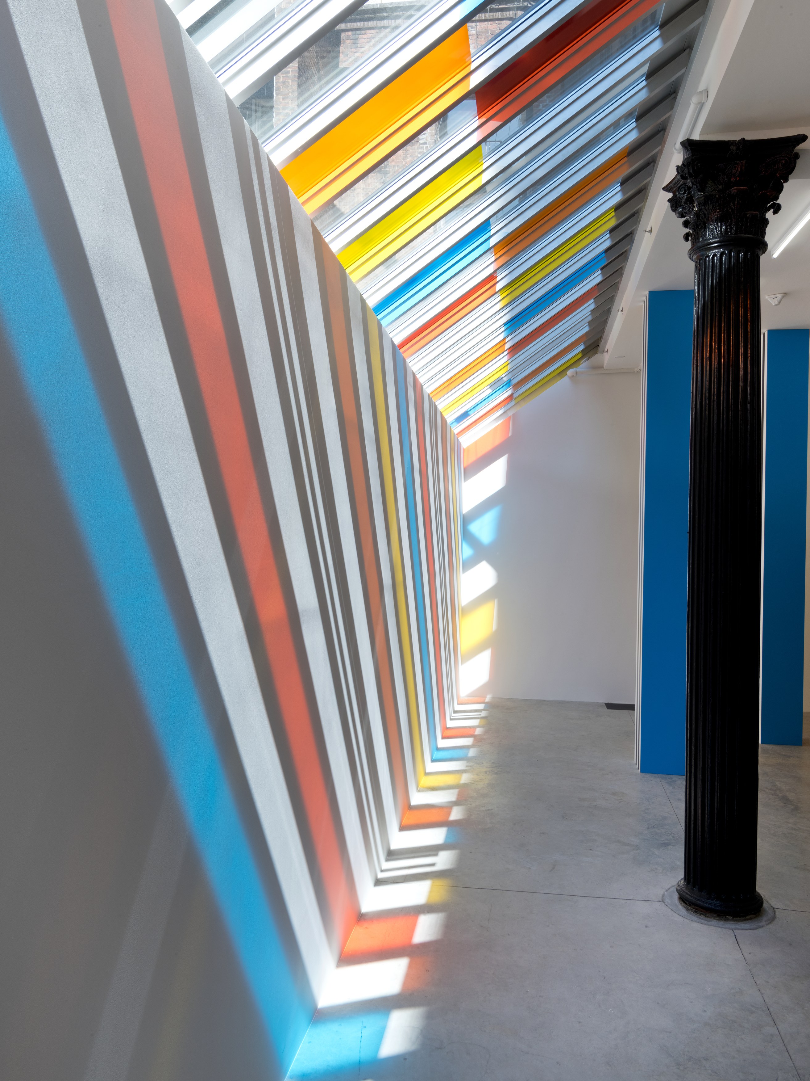 Daniel Buren, To Align: works in situ 2017 at Bortolami, photo 9