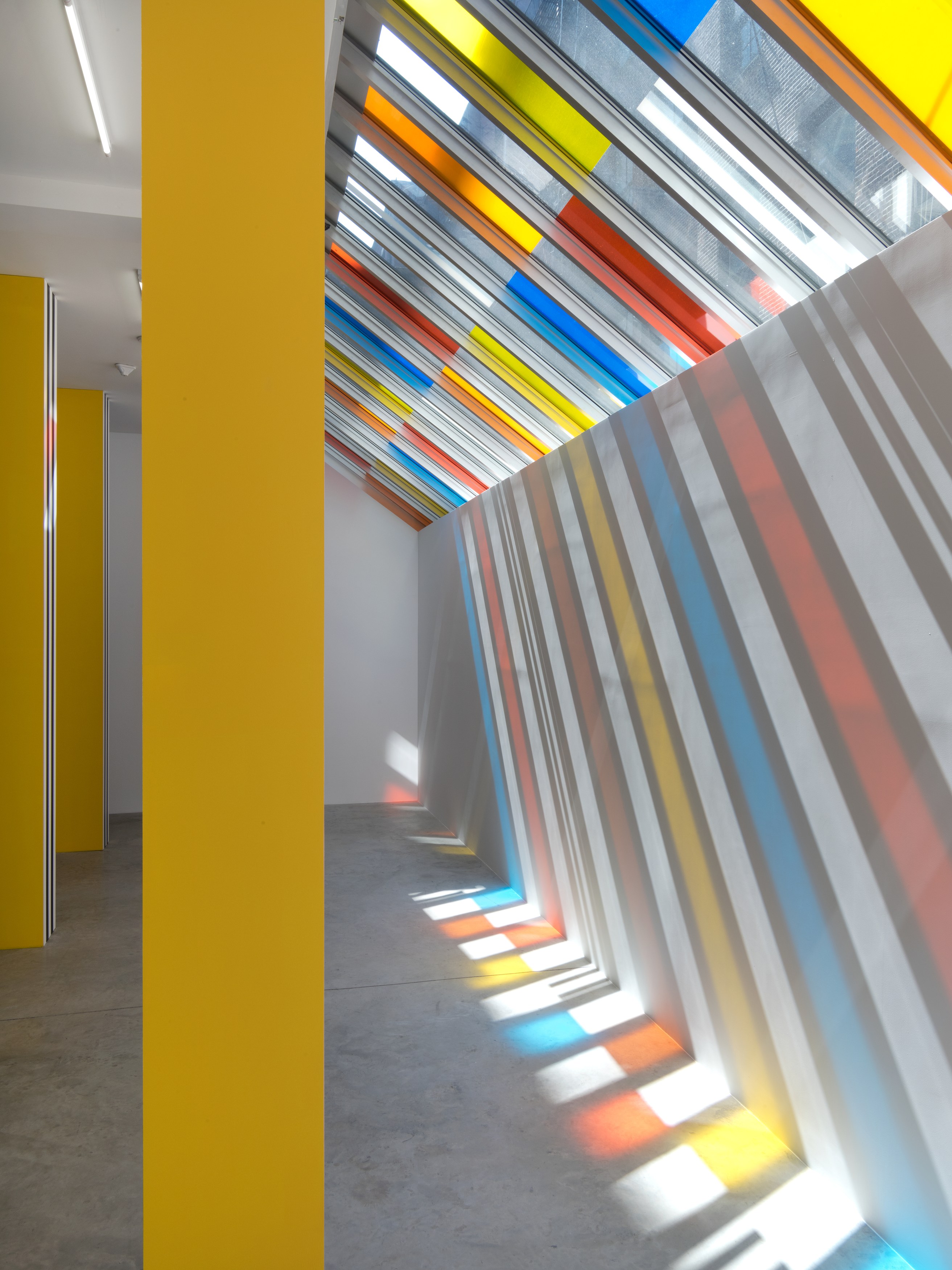 Daniel Buren, To Align: works in situ 2017 at Bortolami, photo 14