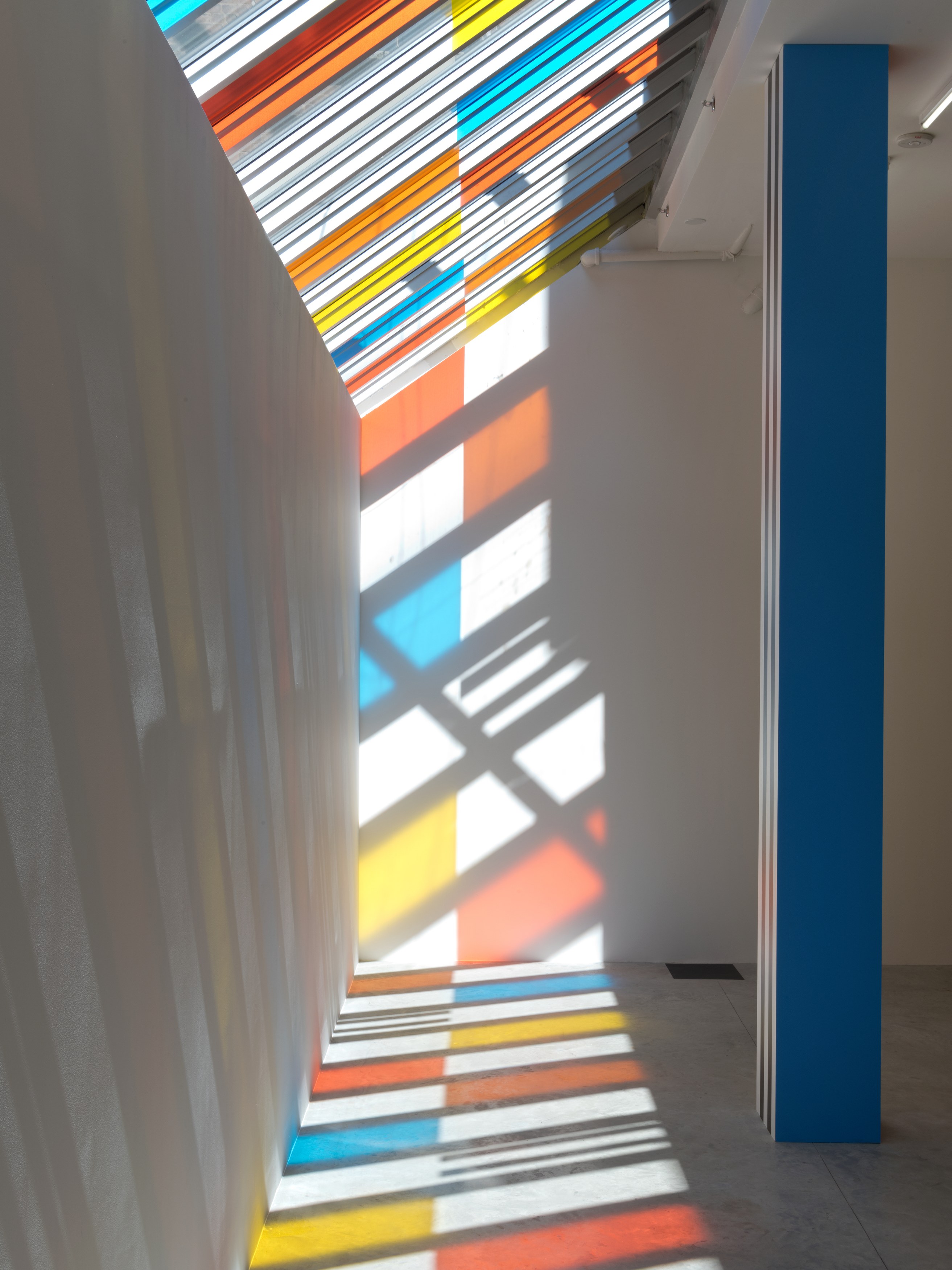 Daniel Buren, To Align: works in situ 2017 at Bortolami, photo 18
