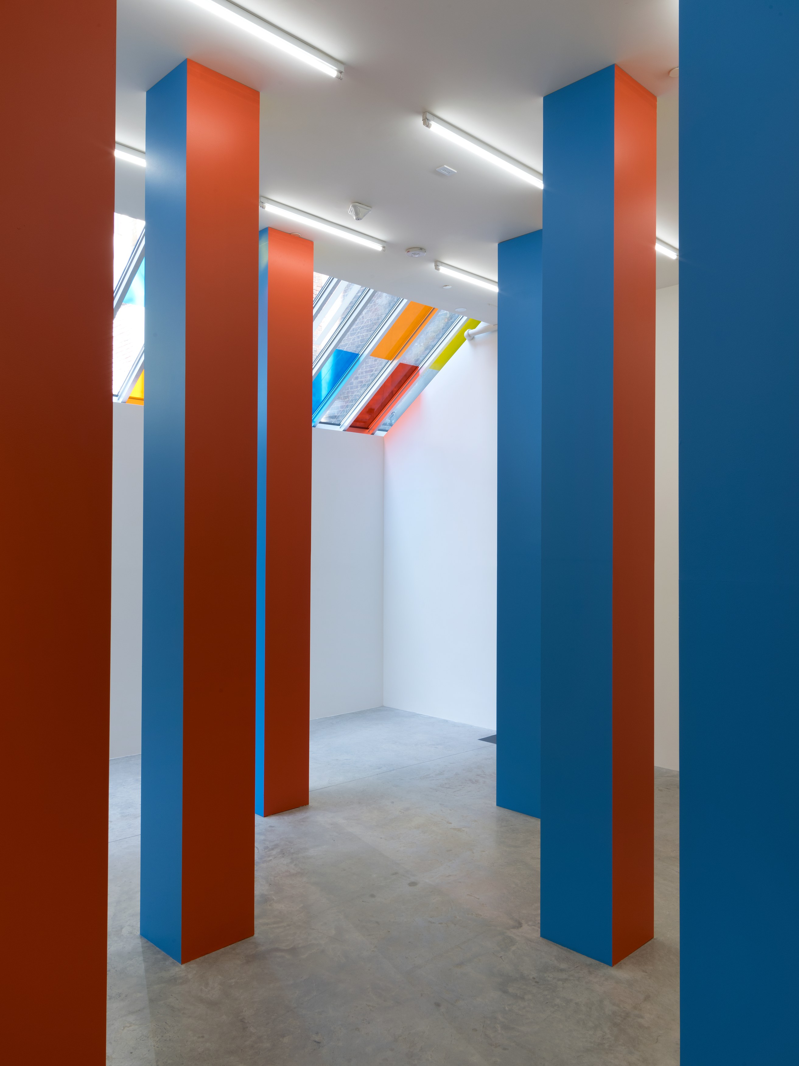 Daniel Buren, To Align: works in situ 2017 at Bortolami, photo 29
