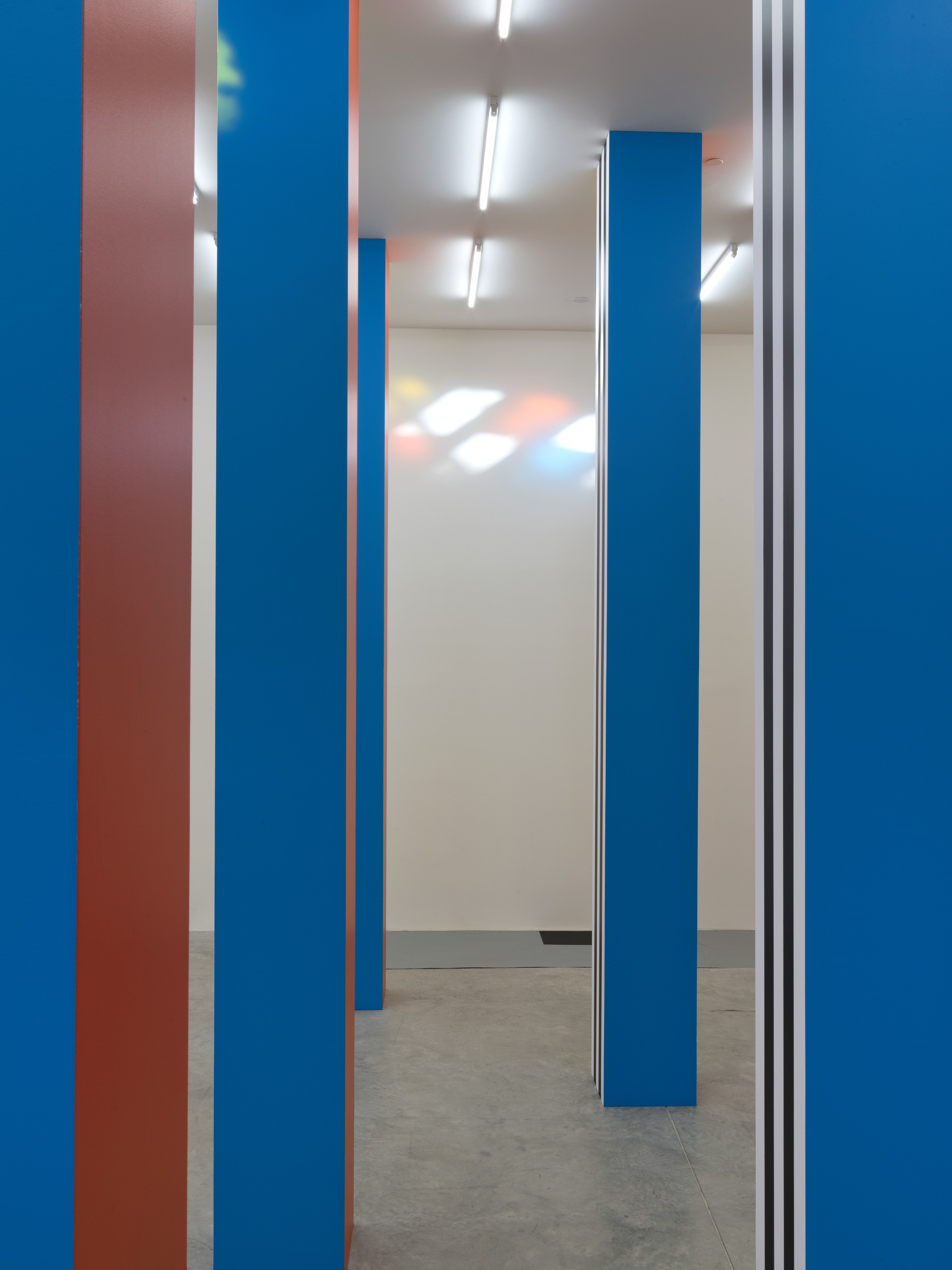 Daniel Buren, To Align: works in situ 2017 at Bortolami, photo 30