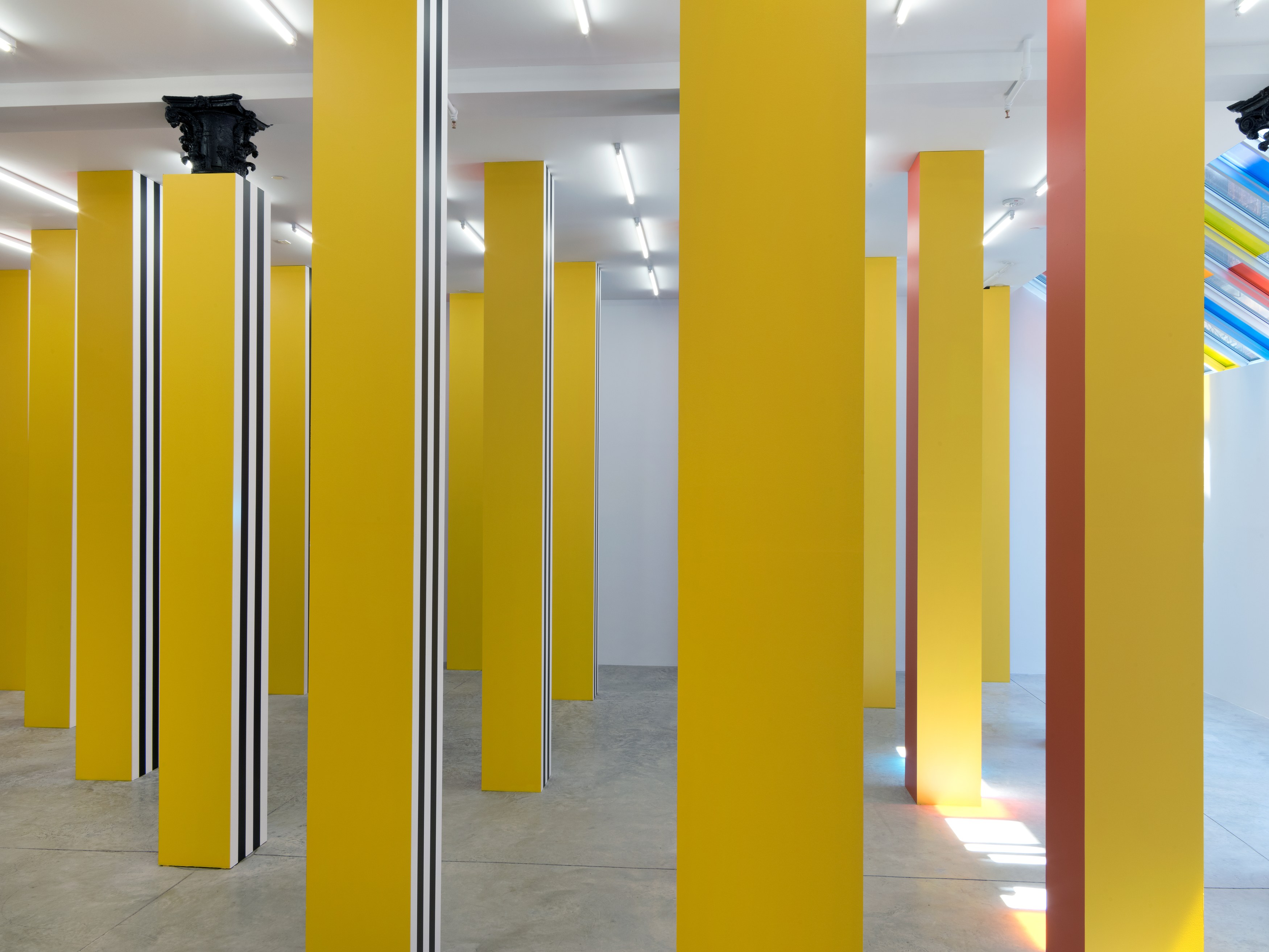 Daniel Buren, To Align: works in situ 2017 at Bortolami, photo 44