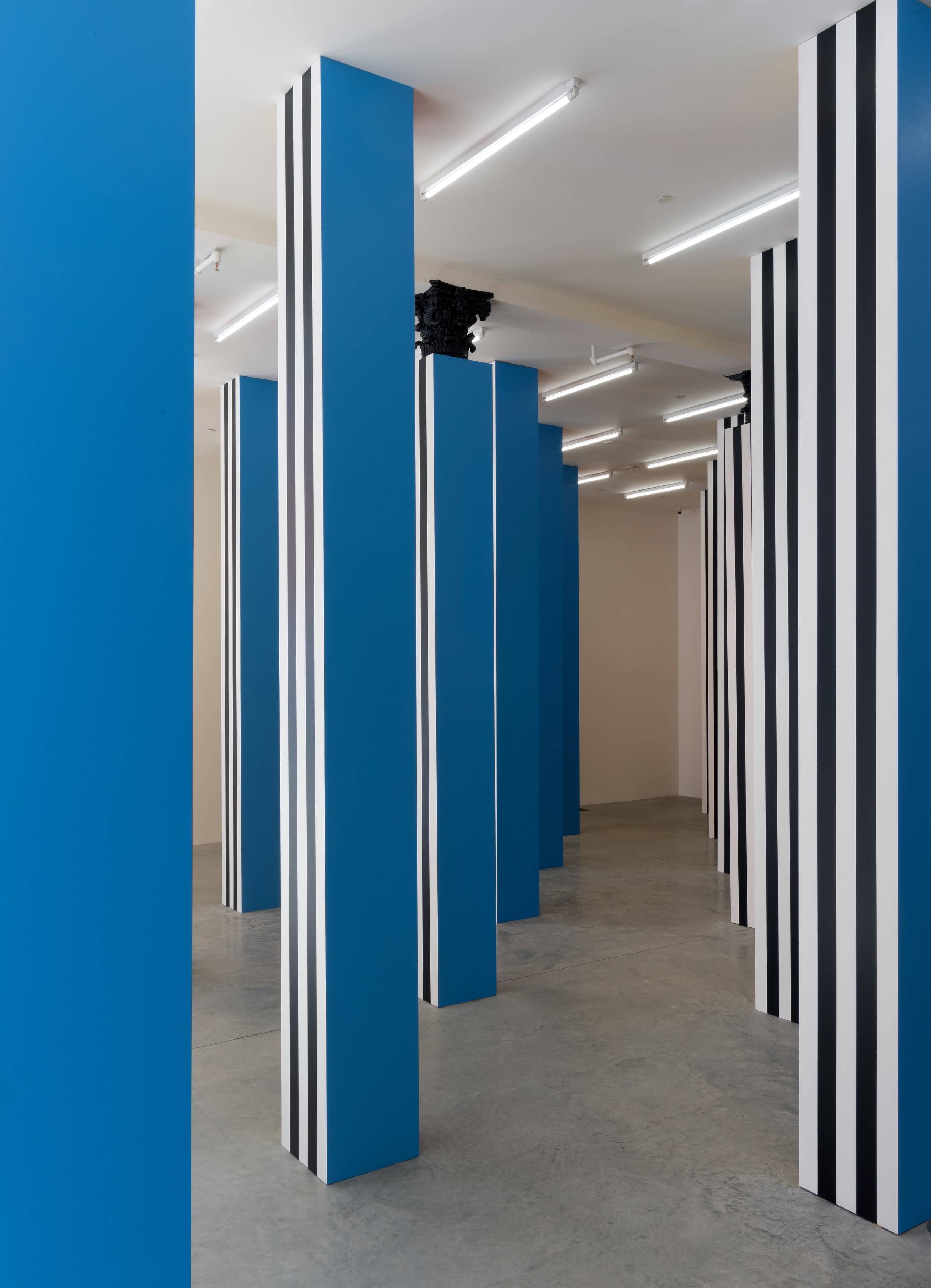 Daniel Buren, To Align: works in situ 2017 at Bortolami, photo 47