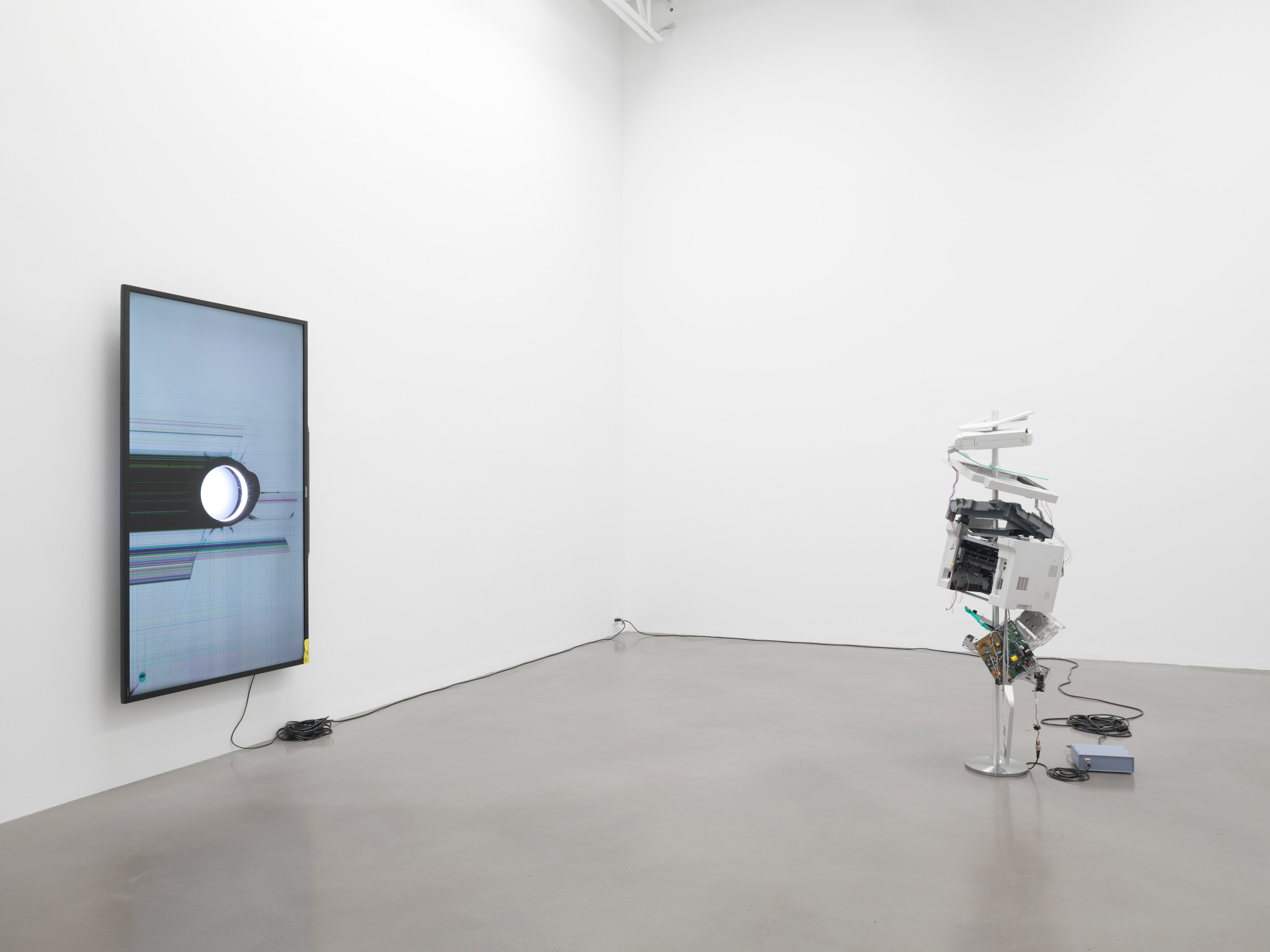 Walead Beshty, Open Source at Petzel, photo 3