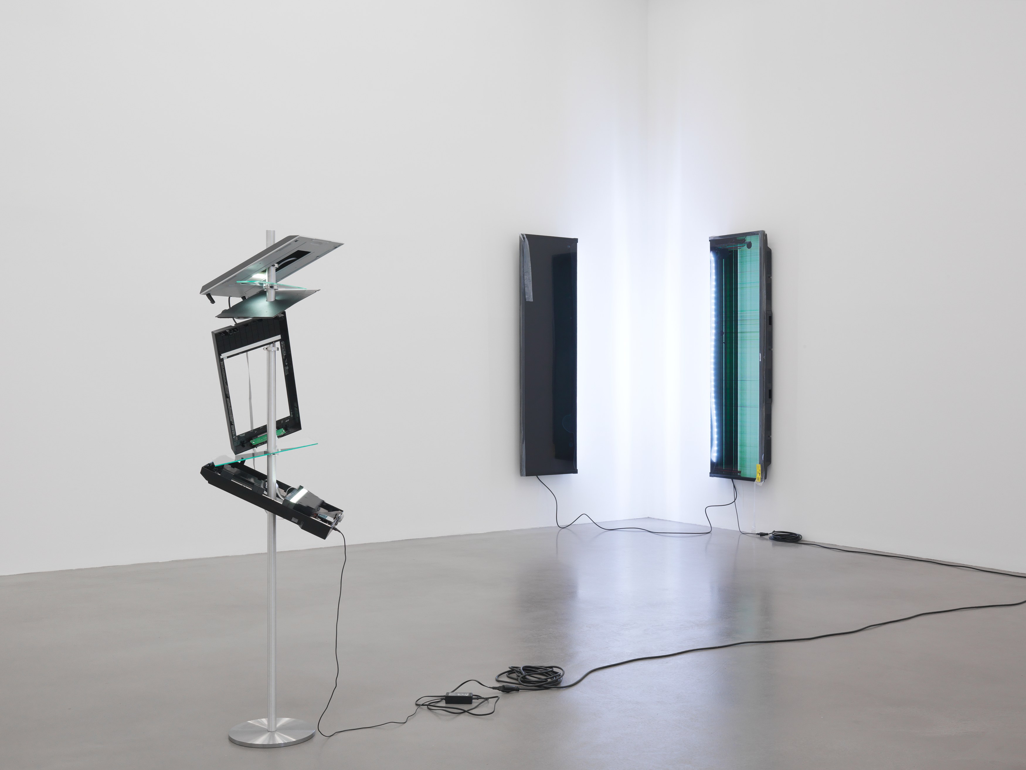 Walead Beshty, Open Source at Petzel, photo 6