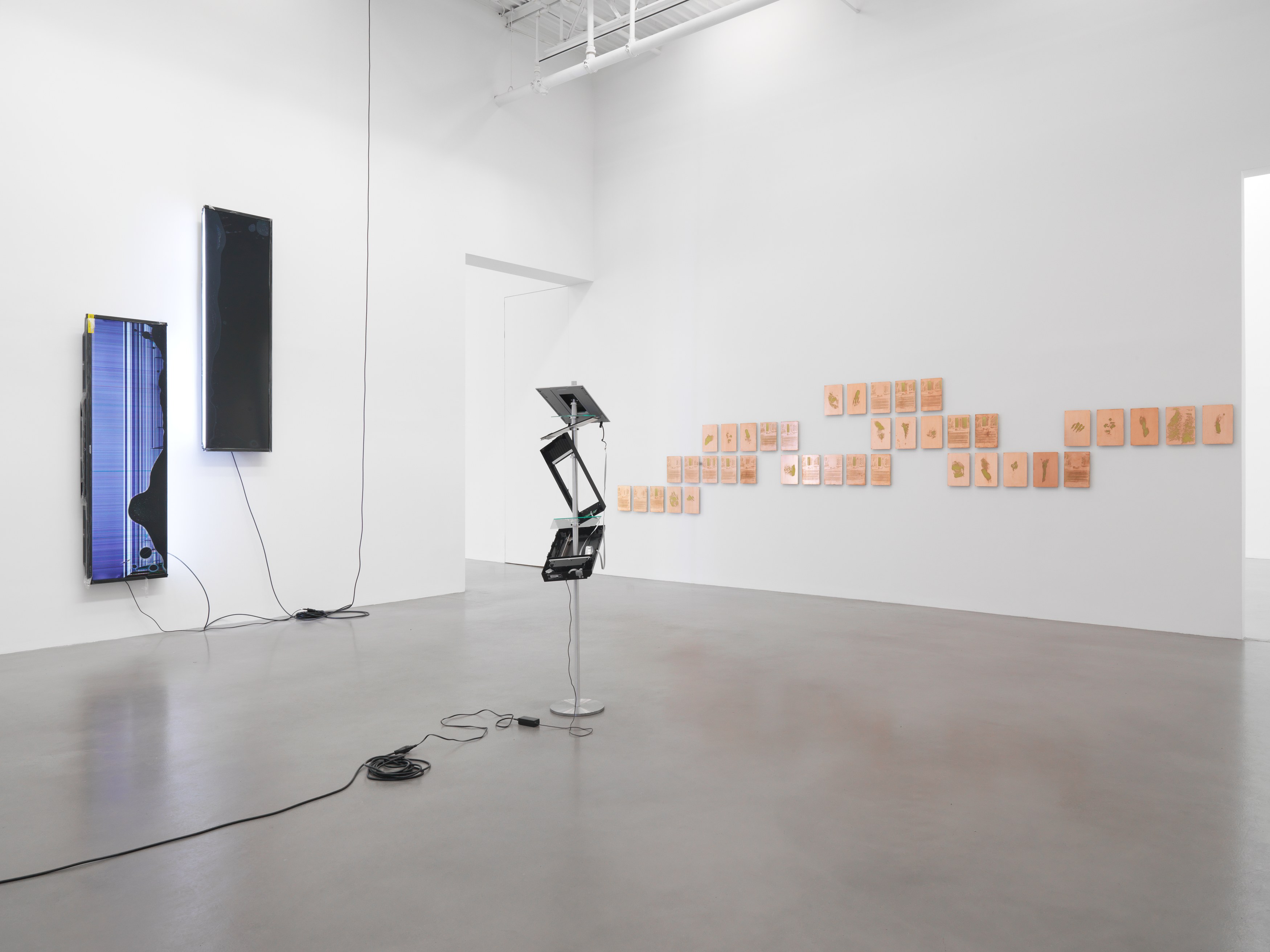 Walead Beshty, Open Source at Petzel, photo 7