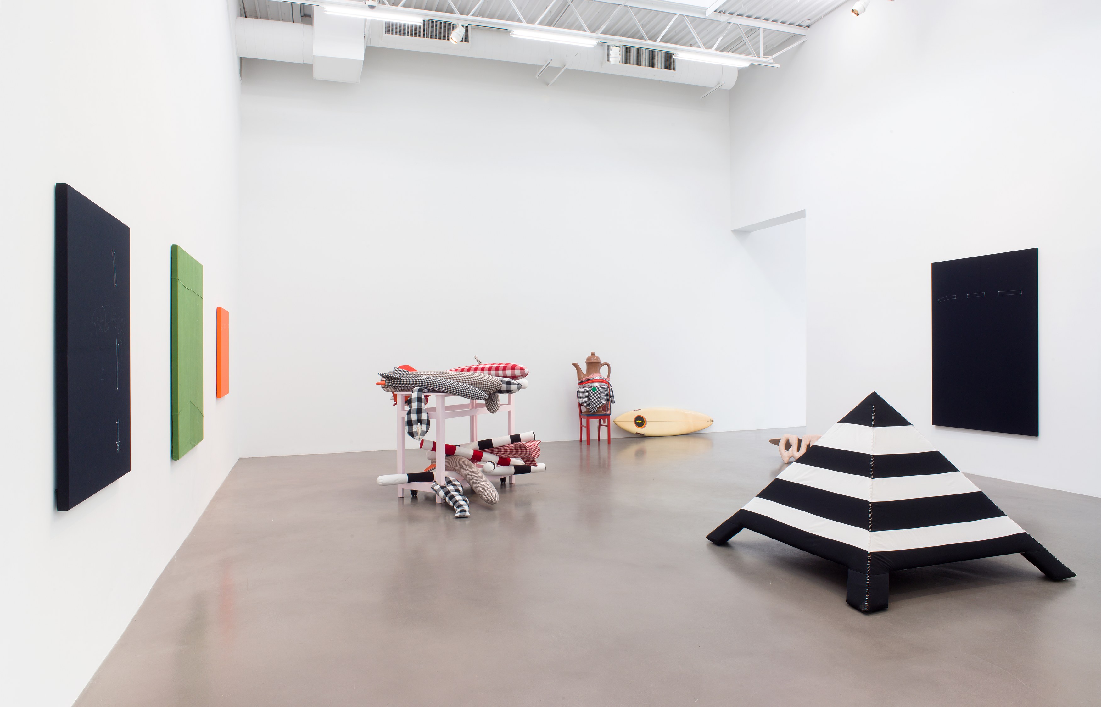 Cosima von Bonin, WHAT IF IT BARKS? Featuring AUTHORITY PURÉE at Petzel, photo 2