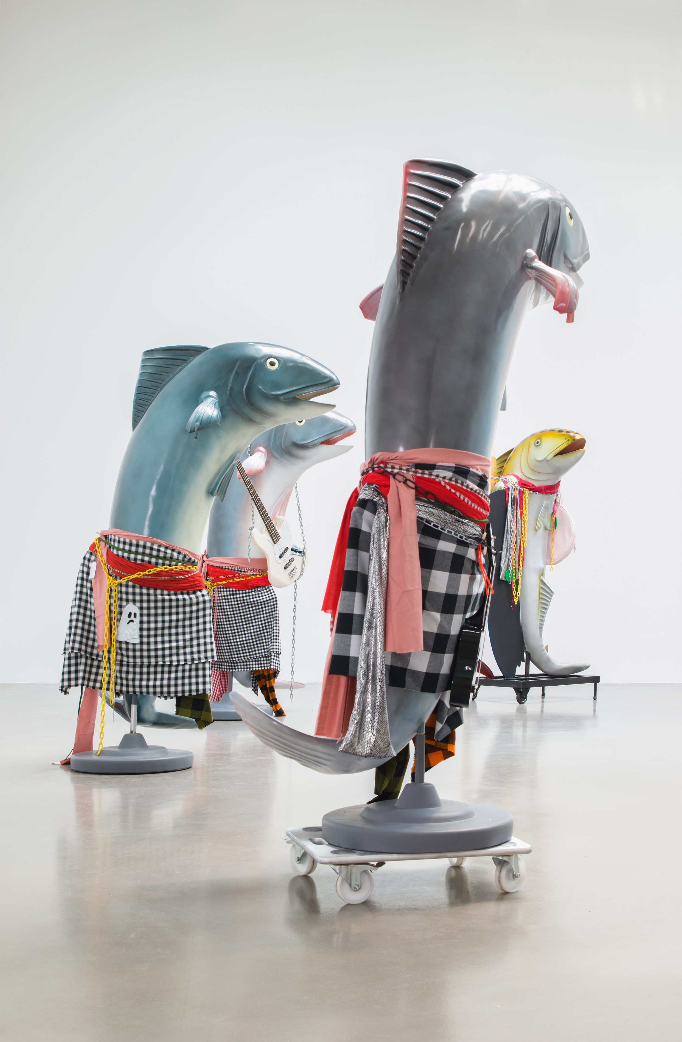 Cosima von Bonin, WHAT IF IT BARKS? Featuring AUTHORITY PURÉE at Petzel, photo 15