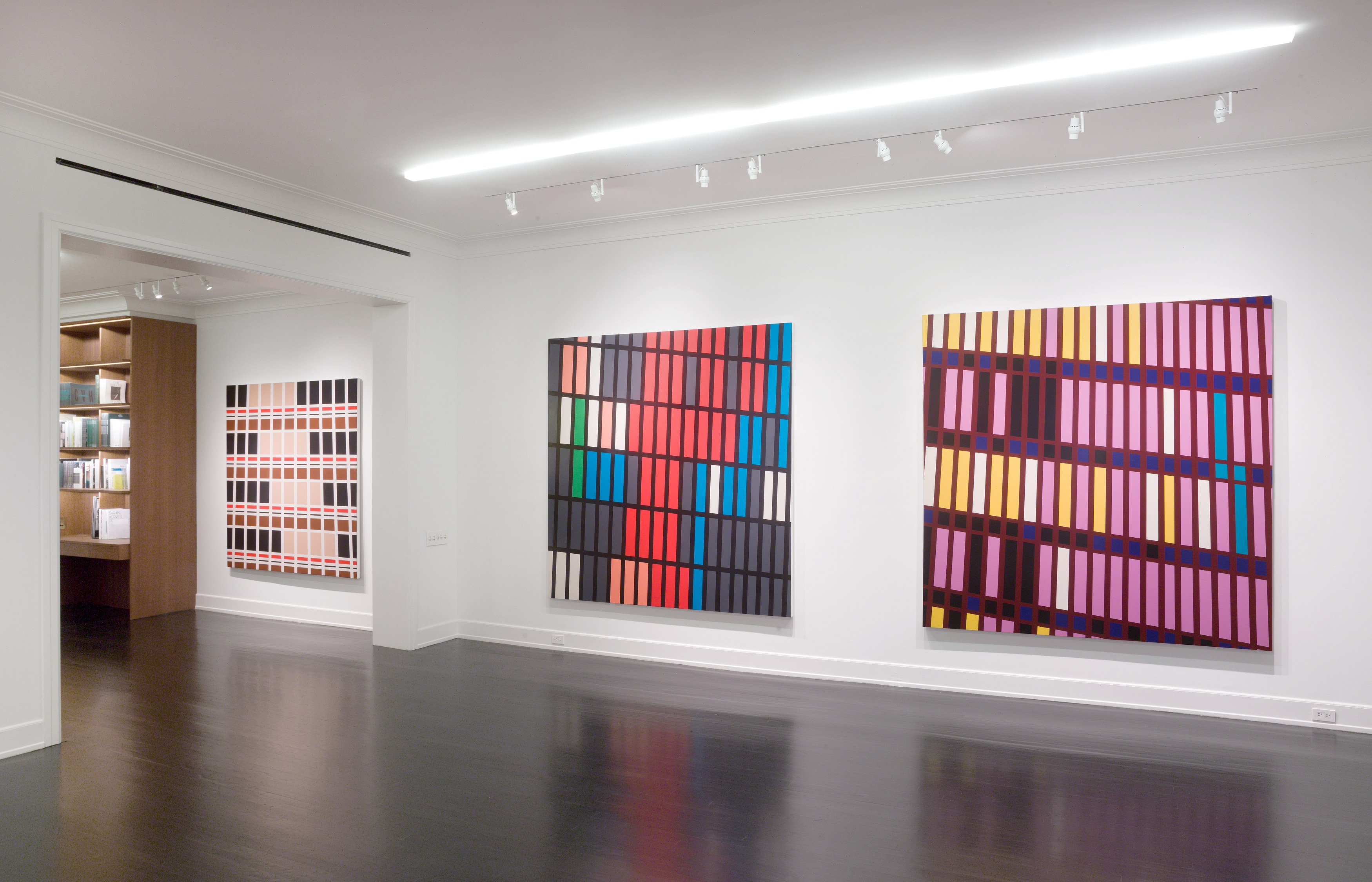 Sarah Morris, Midtown Paintings: 1998–2001 at Petzel, photo 6