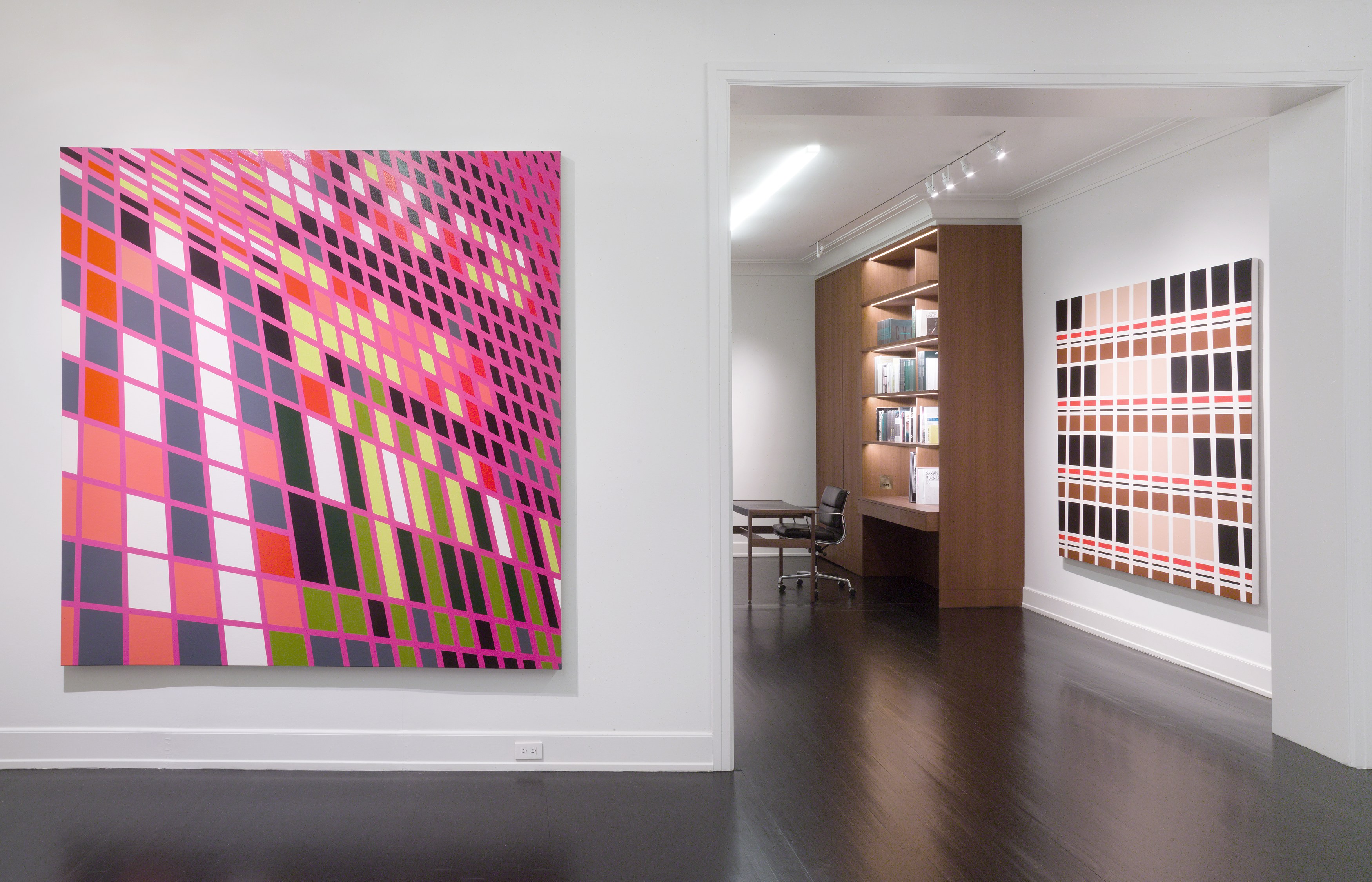 Sarah Morris, Midtown Paintings: 1998–2001 at Petzel, photo 9