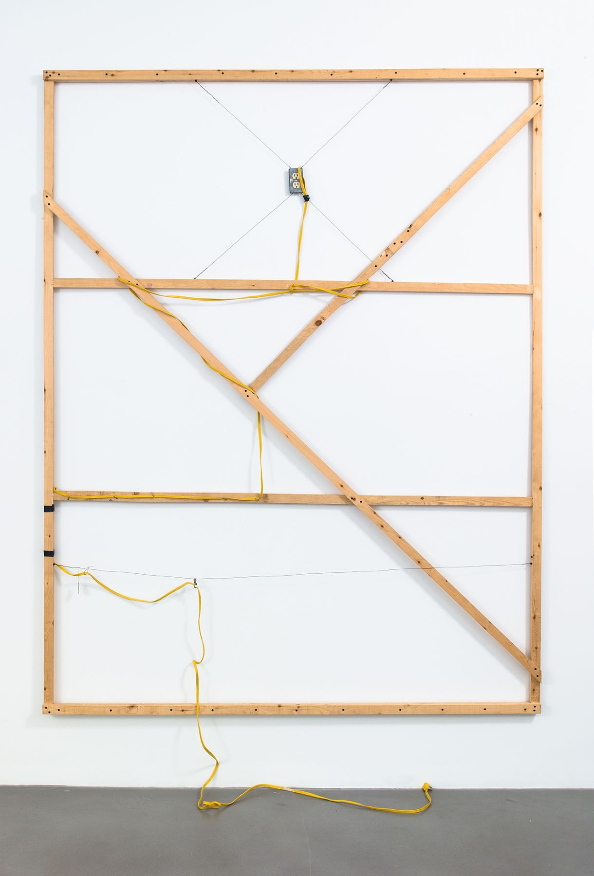 Georg Herold, Untitled at Petzel, photo 9
