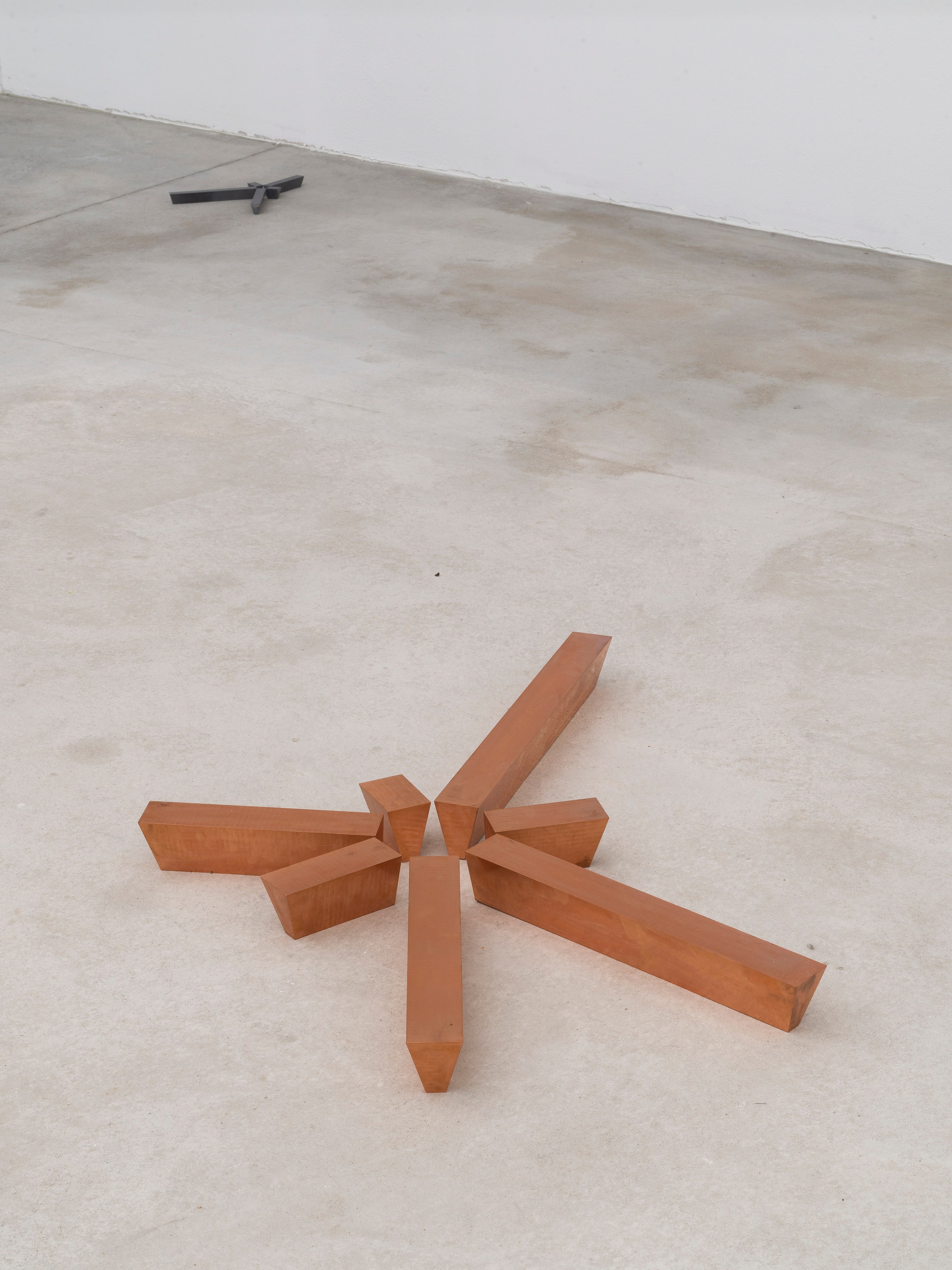 Harald Klingelhöller, Die Welt erzählt (zweifach, sternförmig) at Okey Dokey Konrad Fischer, photo 25