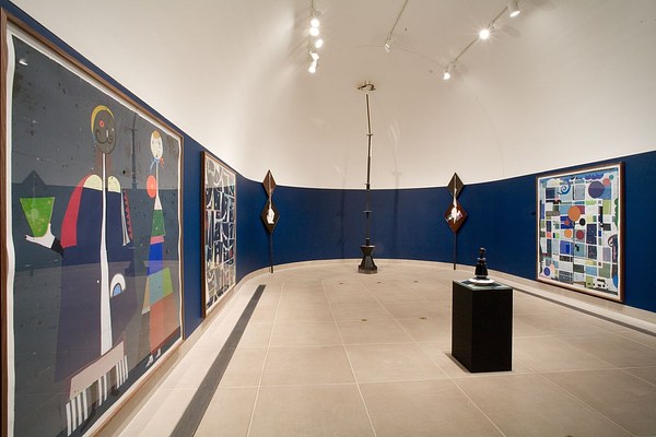 Image 4 of 8