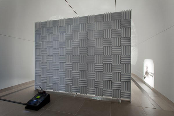 Image 4 of 24