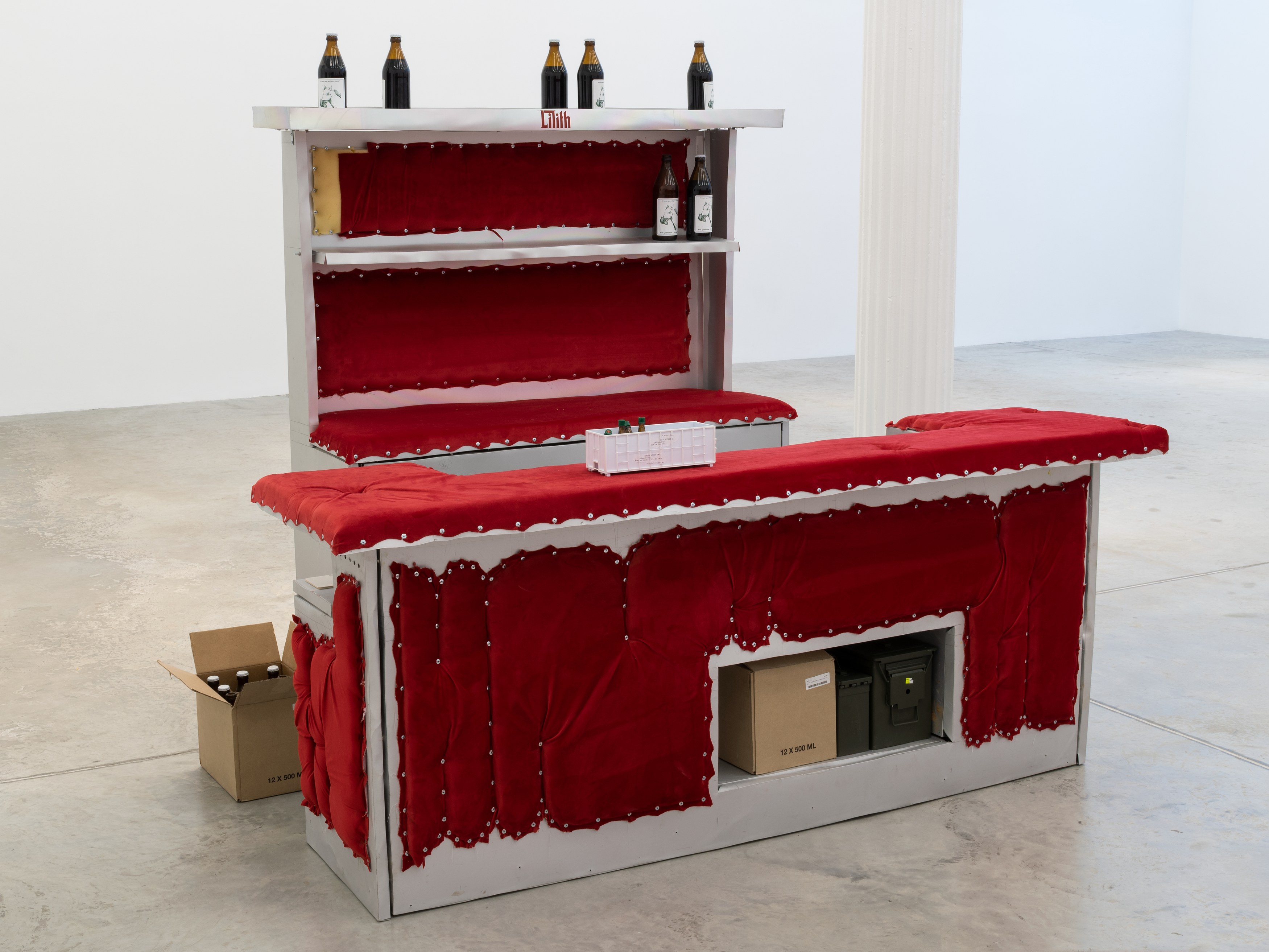 Ben Schumacher, The China Chalet Group at Bortolami, photo 15