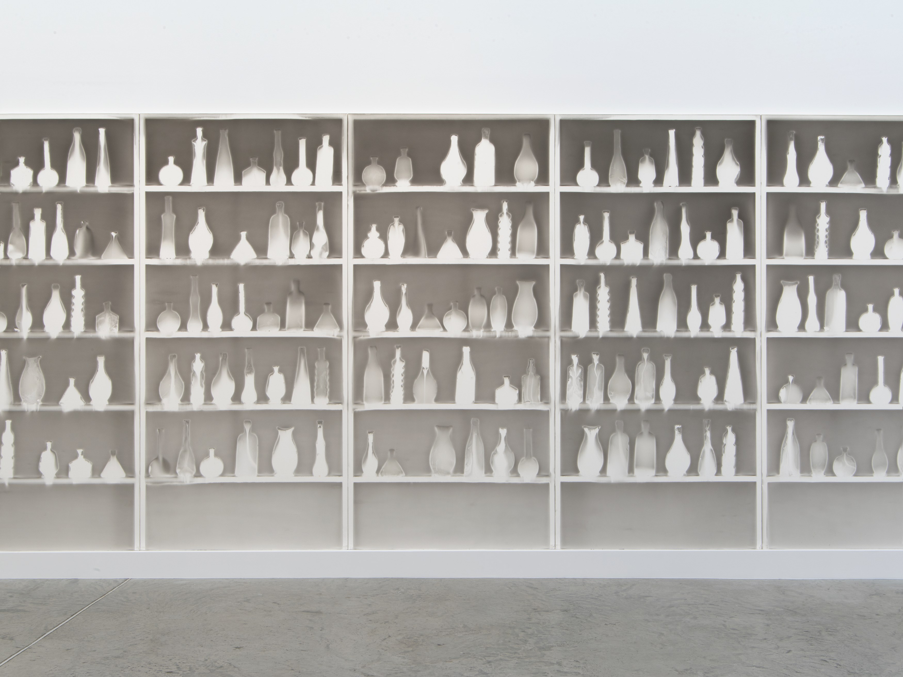 Claudio Parmiggiani, Claudio Parmiggiani at Bortolami, photo 6