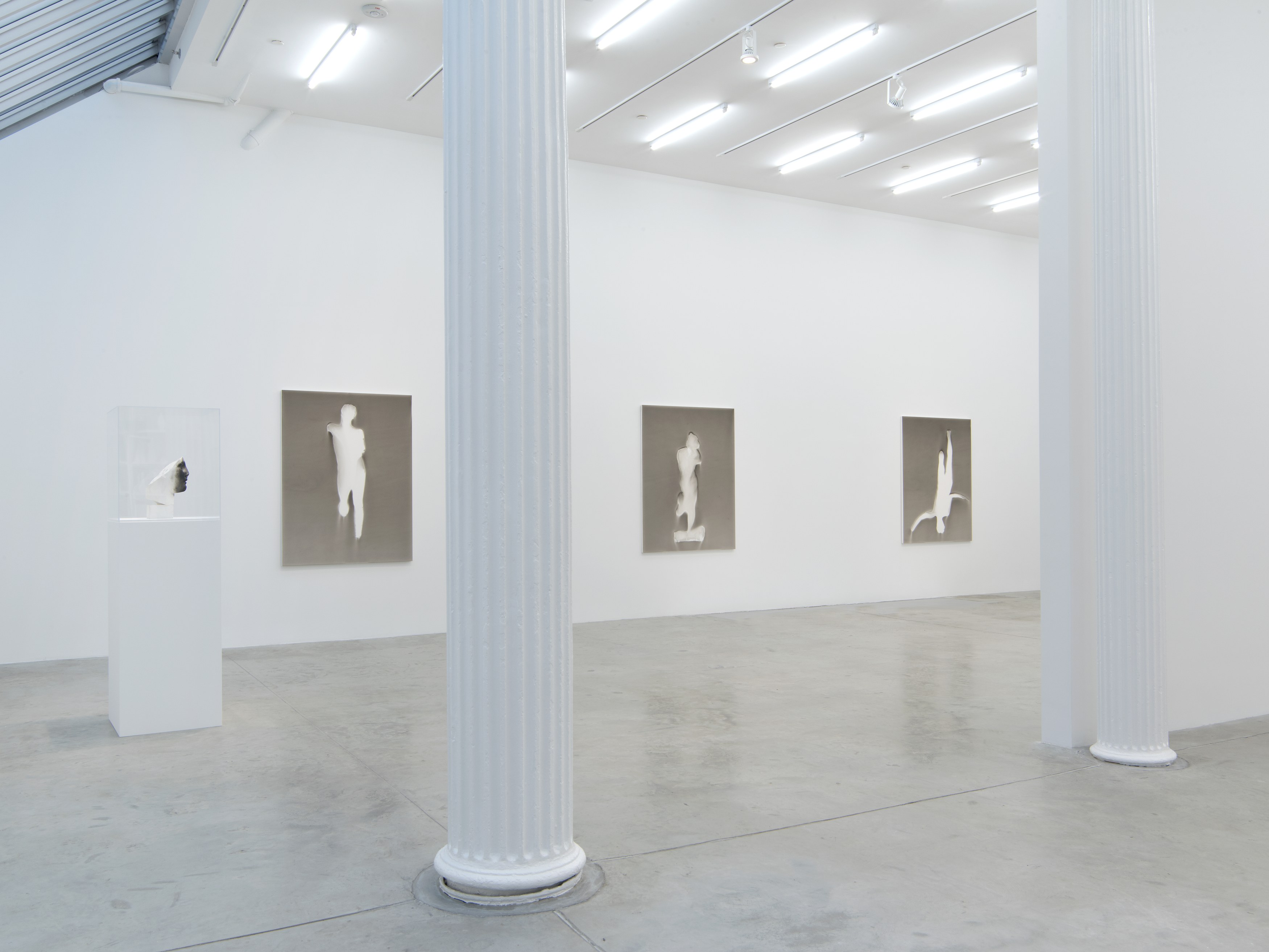 Claudio Parmiggiani, Claudio Parmiggiani at Bortolami, photo 8