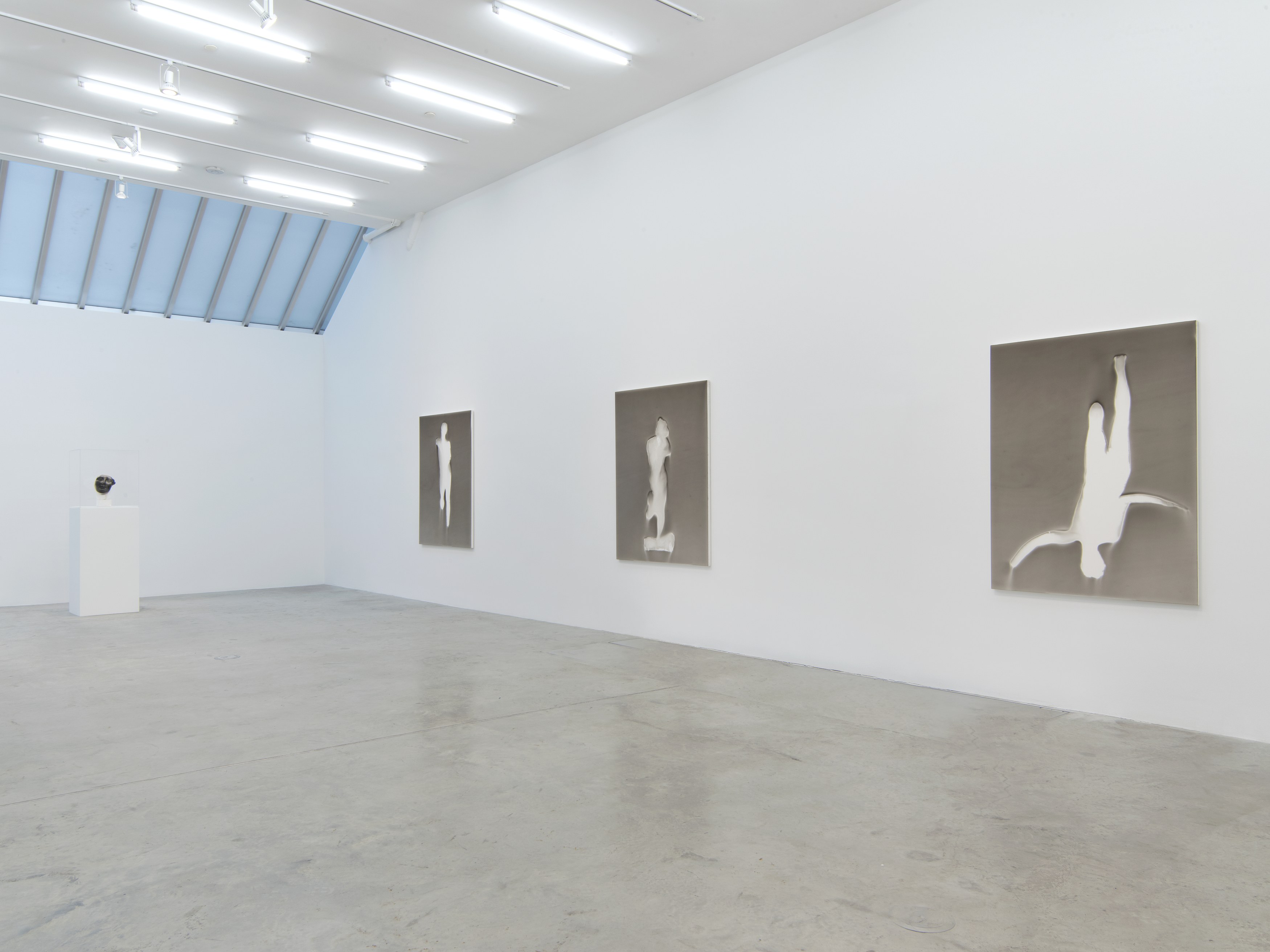 Claudio Parmiggiani, Claudio Parmiggiani at Bortolami, photo 17