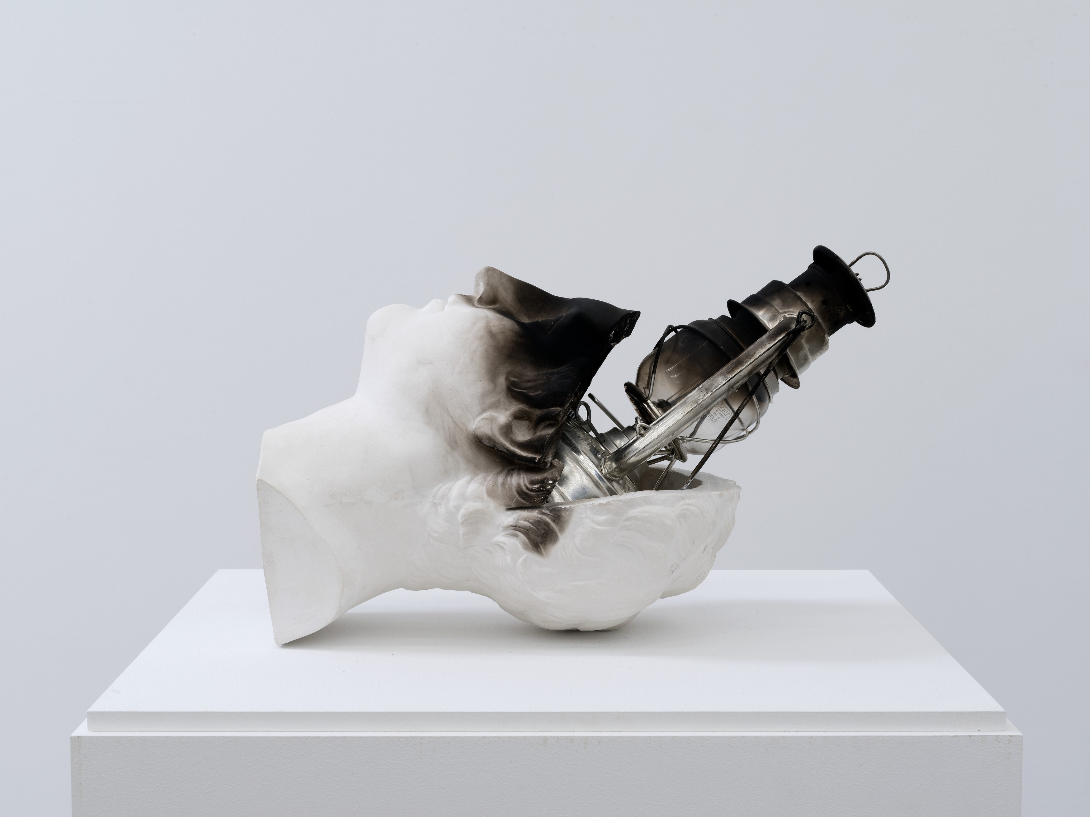 Claudio Parmiggiani, Claudio Parmiggiani at Bortolami, photo 25