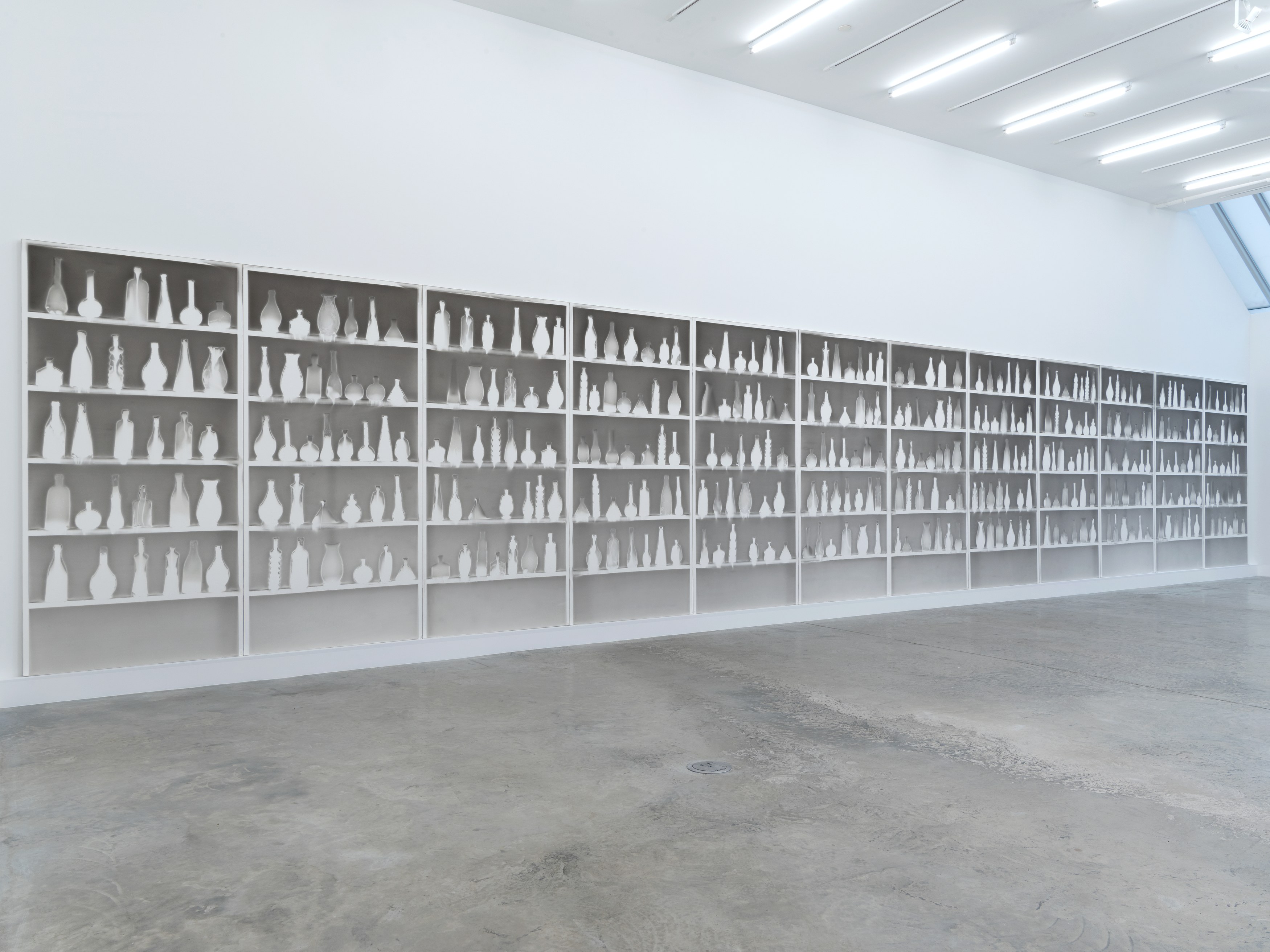 Claudio Parmiggiani, Claudio Parmiggiani at Bortolami, photo 21