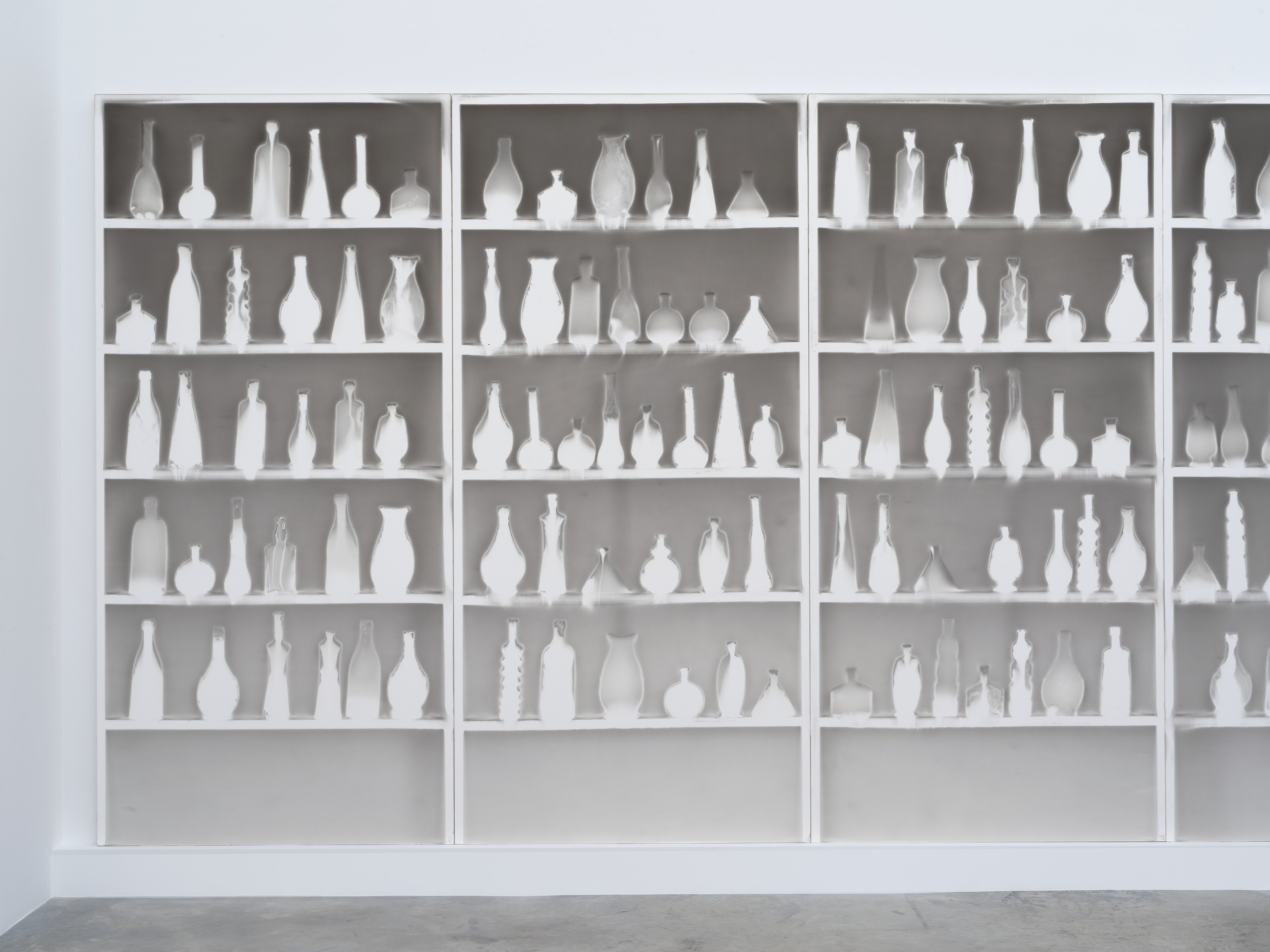 Claudio Parmiggiani, Claudio Parmiggiani at Bortolami, photo 22