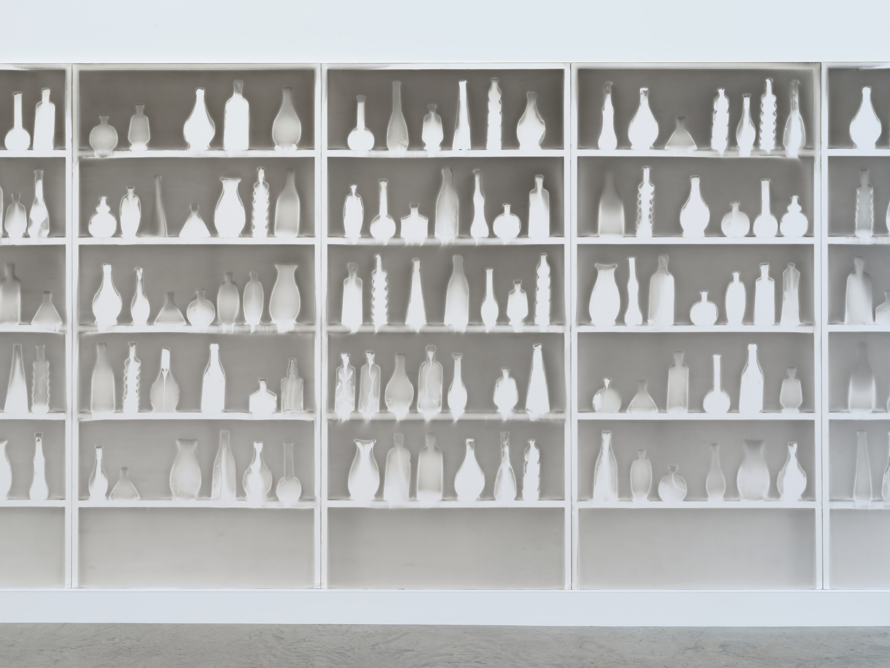 Claudio Parmiggiani, Claudio Parmiggiani at Bortolami, photo 23