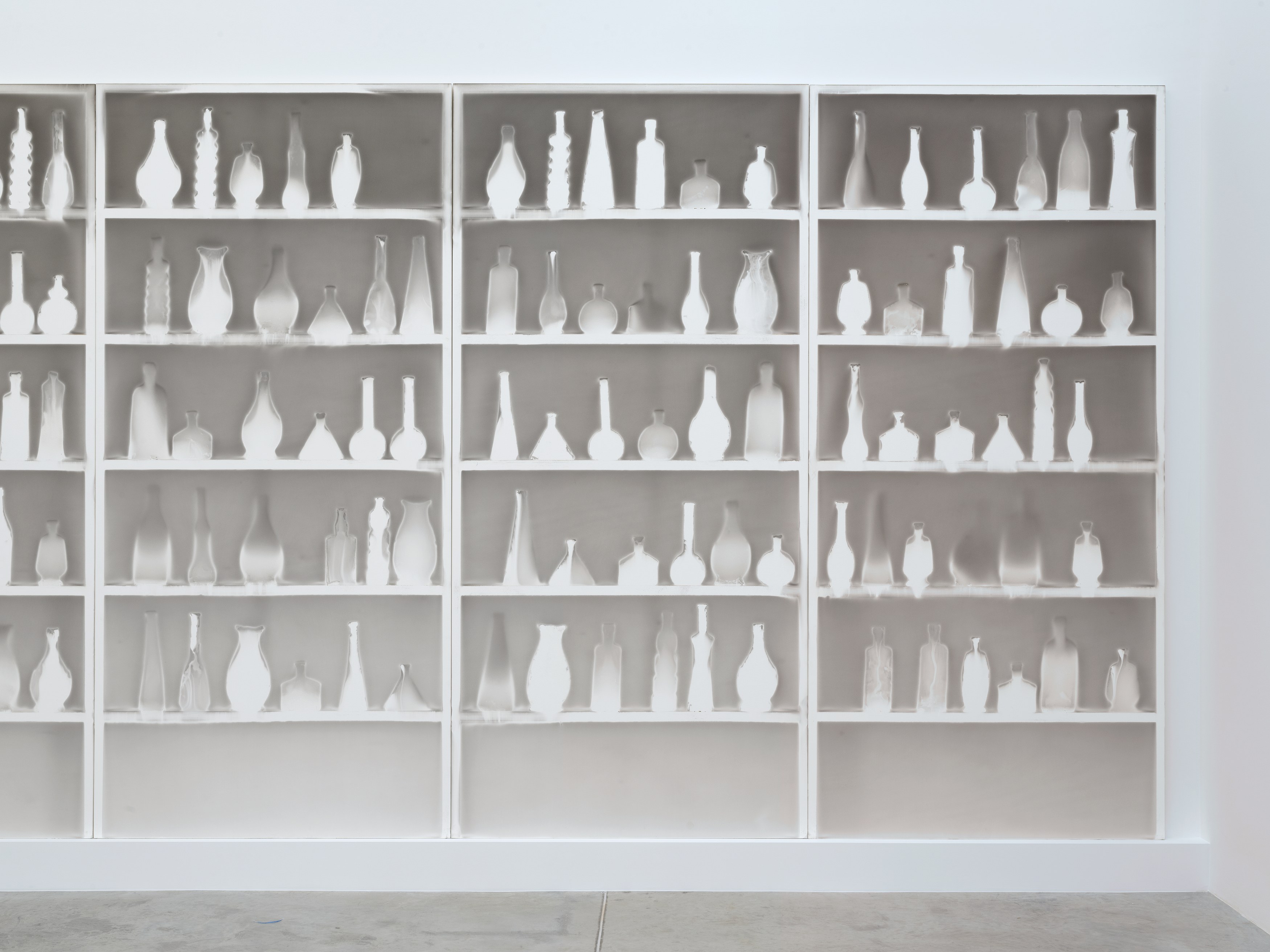 Claudio Parmiggiani, Claudio Parmiggiani at Bortolami, photo 24