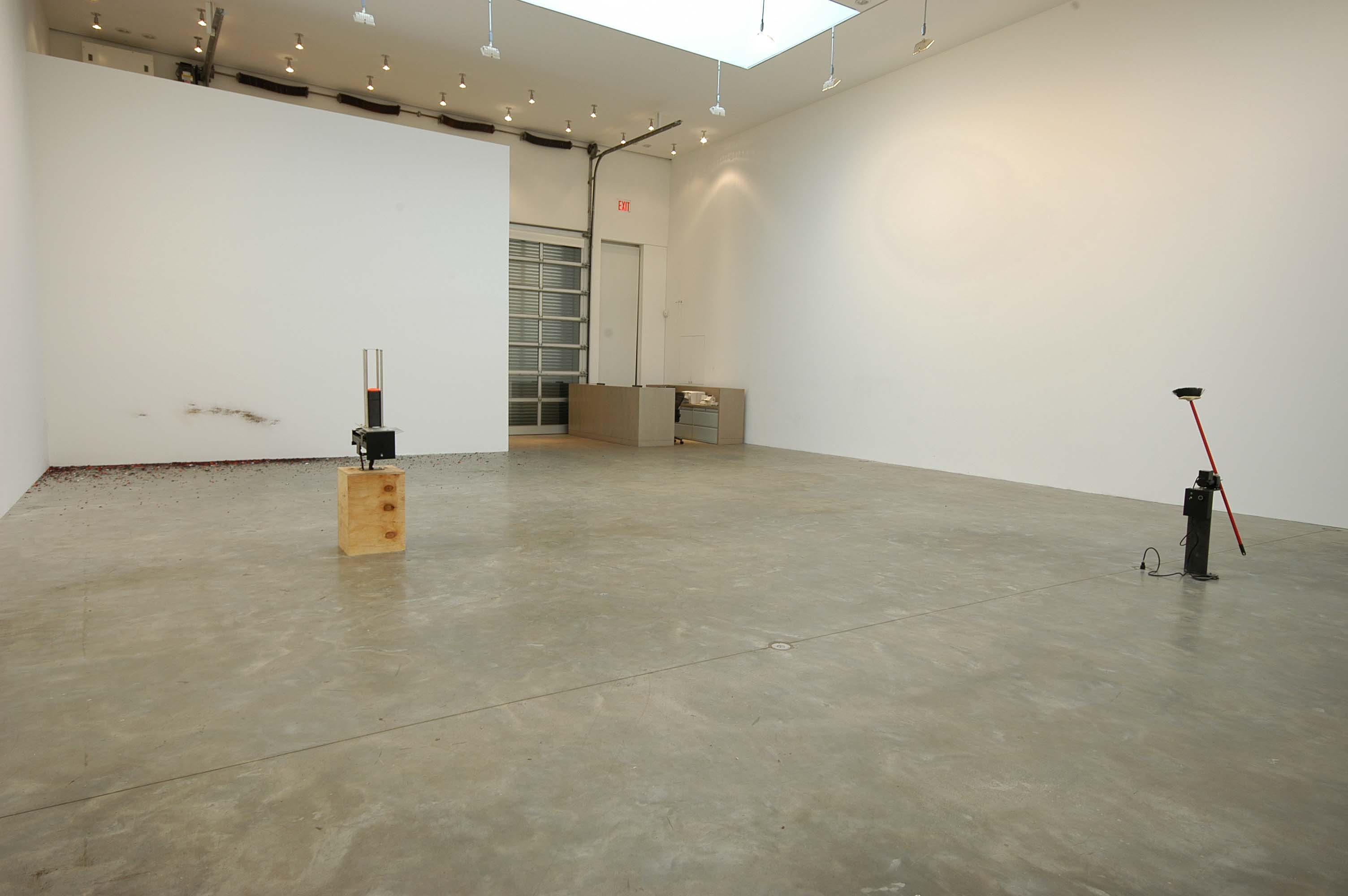 Piero Golia, Untitled at Bortolami, photo 4