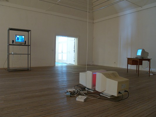 Image 2 of 6