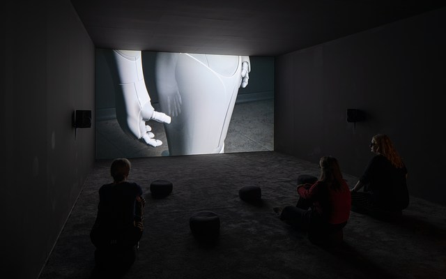 Image 4 of 7