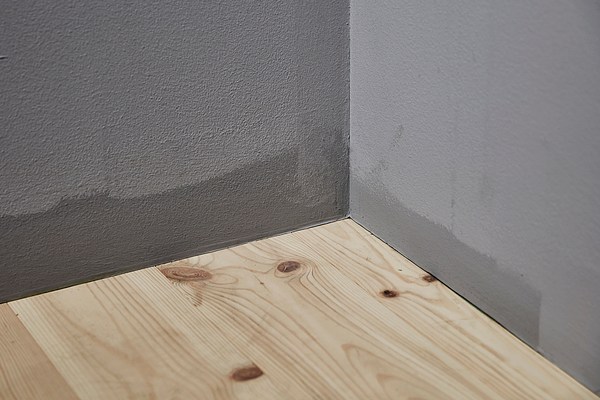 Image 5 of 27