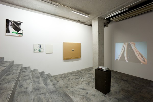 Image 2 of 6