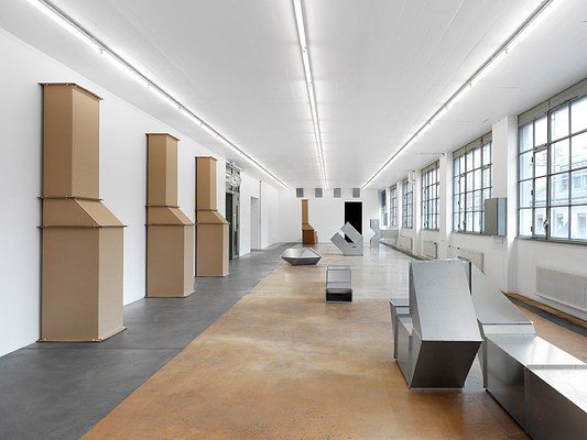 Image 2 of 7