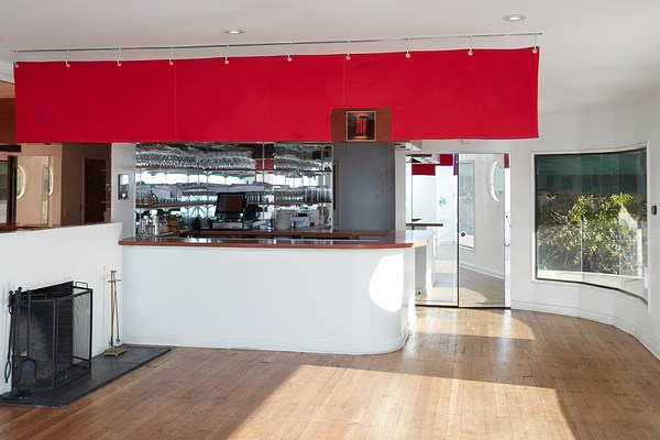 Image 22 of 27