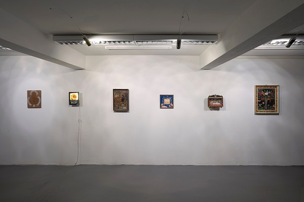 Image 4 of 30