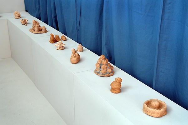 Image 4 of 33