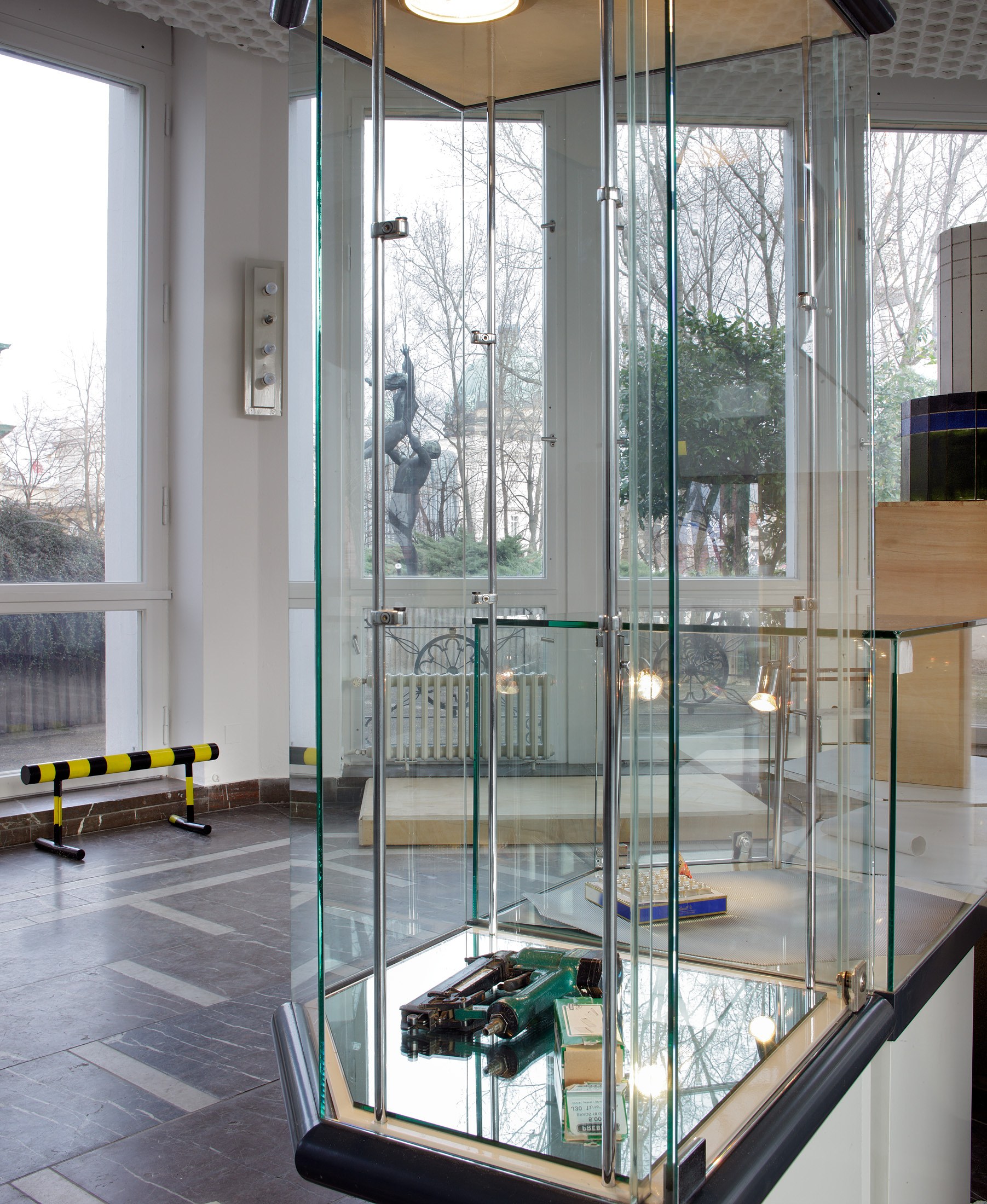 Manfred Pernice, Allgemeine Werkstatt Ausstellung at Schinkel Pavillon, photo 10