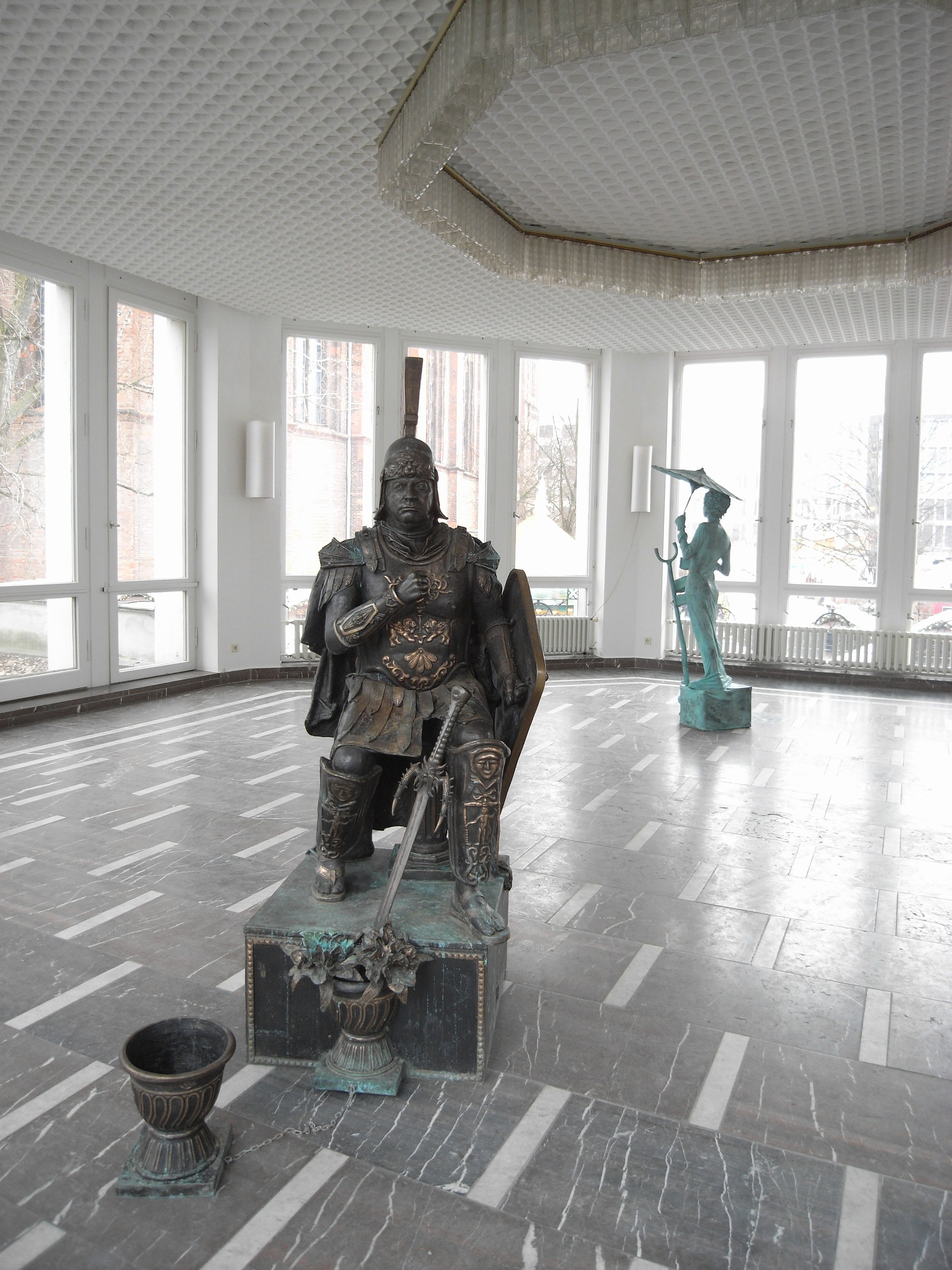 Christian Jankowski, Living Sculptures at Schinkel Pavillon, photo 4