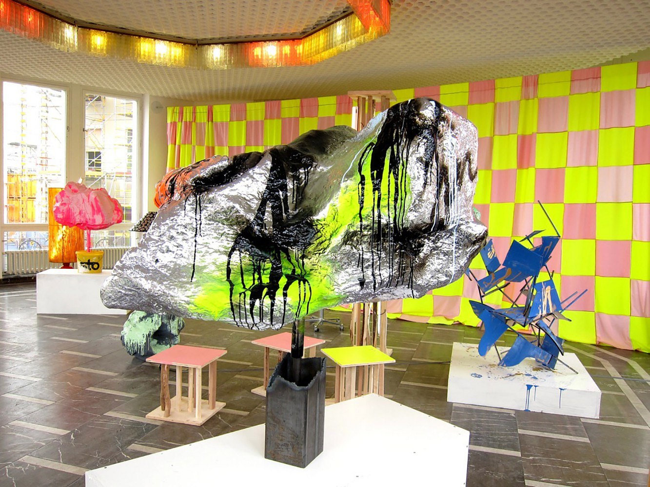Anselm Reyle, Franz West, Stolen Fantasy at Schinkel Pavillon, photo 5