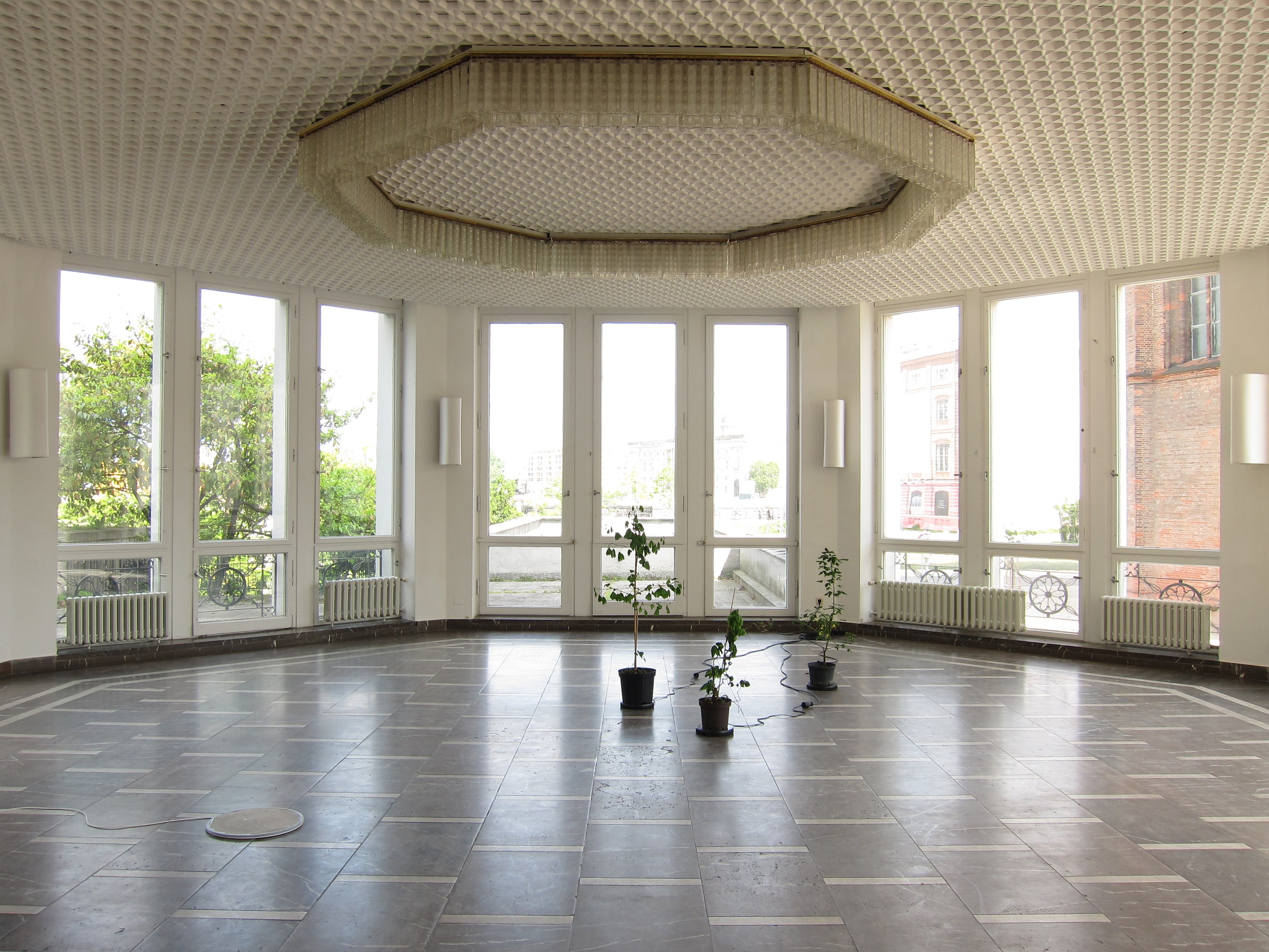 Cerith Wyn Evans, Détourne at Schinkel Pavillon, photo 6