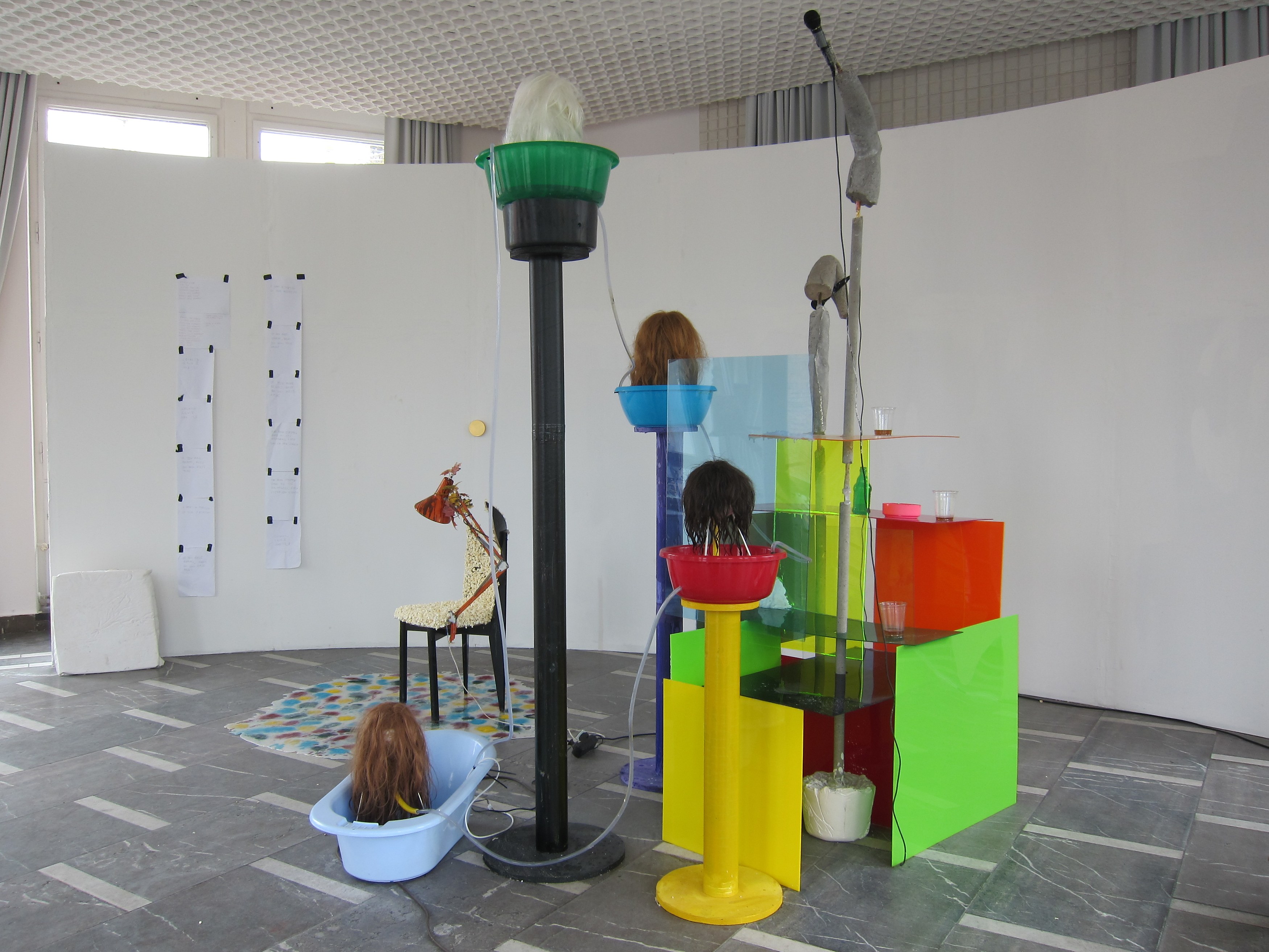 Gelitin, – Stop – Ana Ly Sing – Stop – at Schinkel Pavillon, photo 11