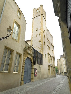 Image 3 of 11