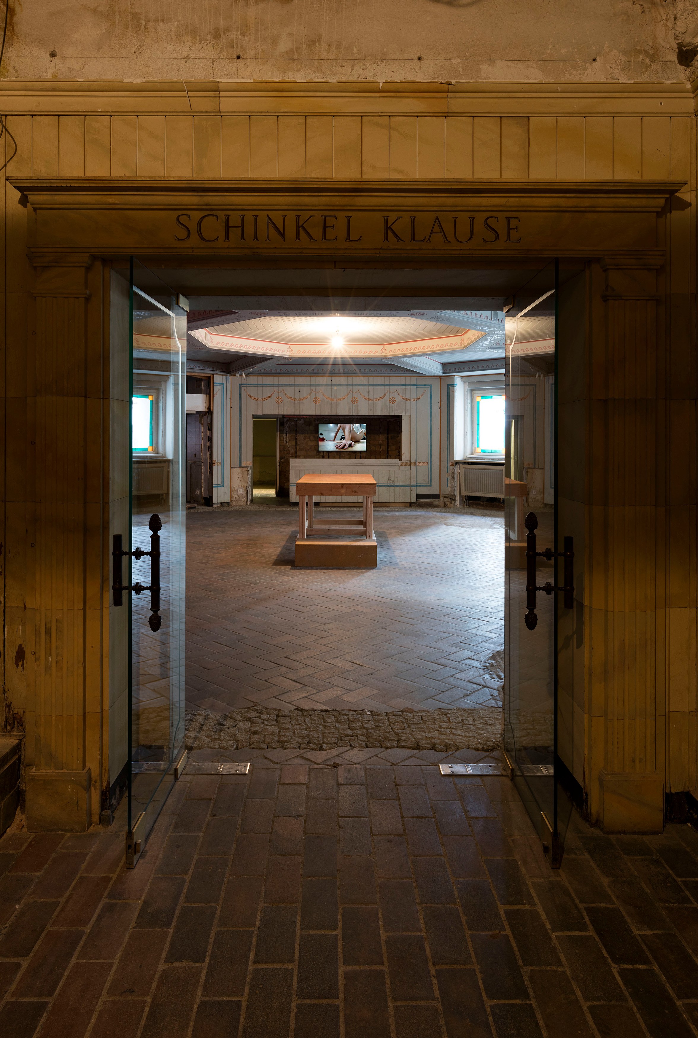Paul McCarthy, Untitled at Schinkel Pavillon, photo 7