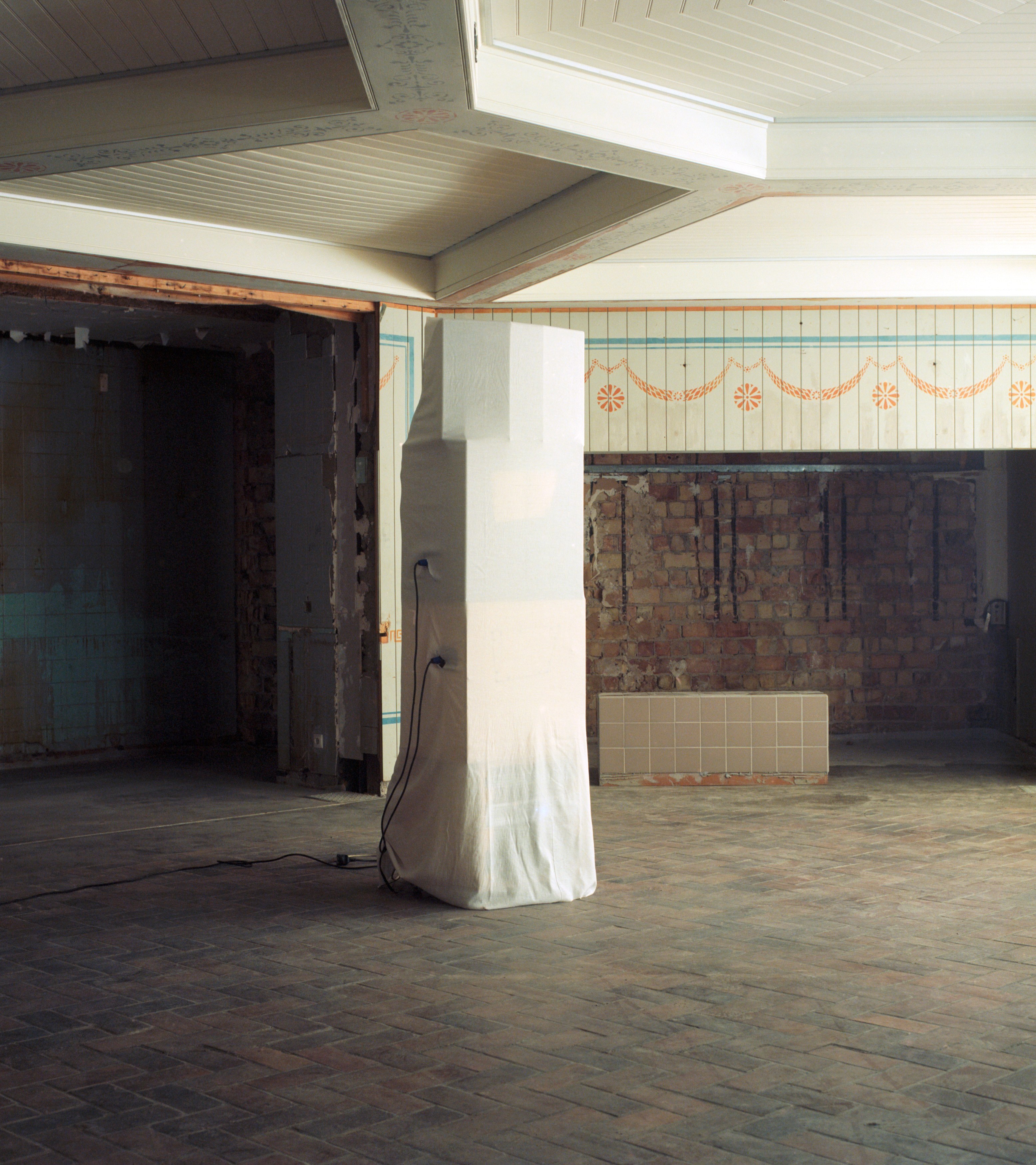 Calla Henkel & Max Pitegoff, Schinkel Klause at Schinkel Pavillon, photo 8