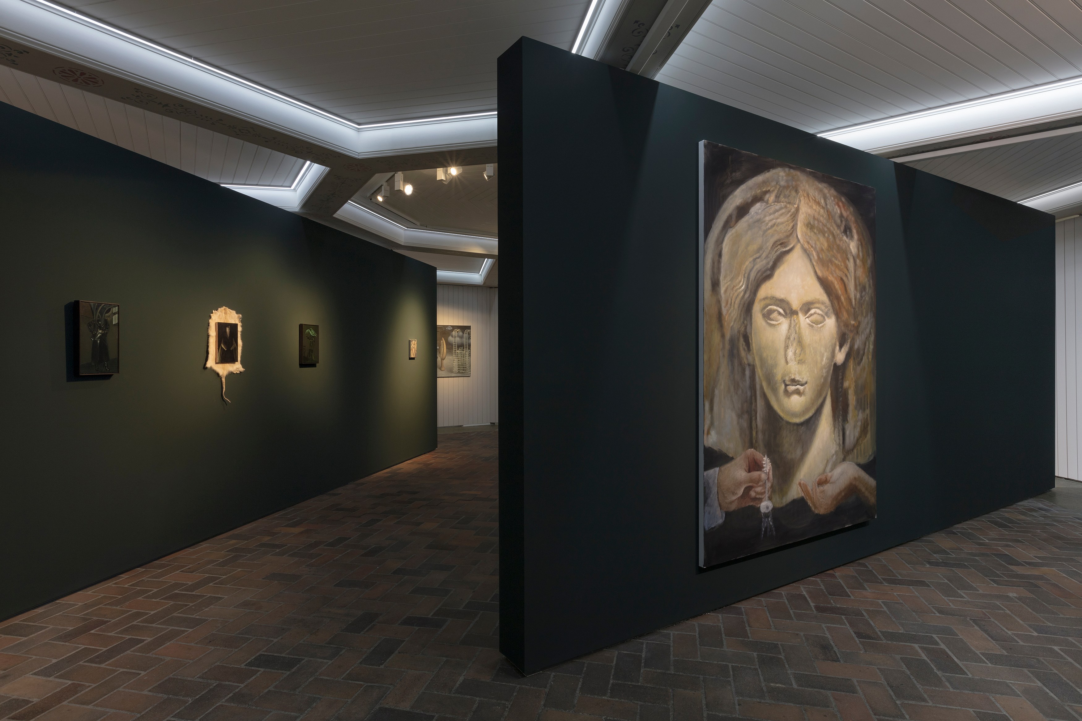 Victor Man, Jill Mulleady, Issy Wood, Claude Mirrors at Schinkel Pavillon, photo 8
