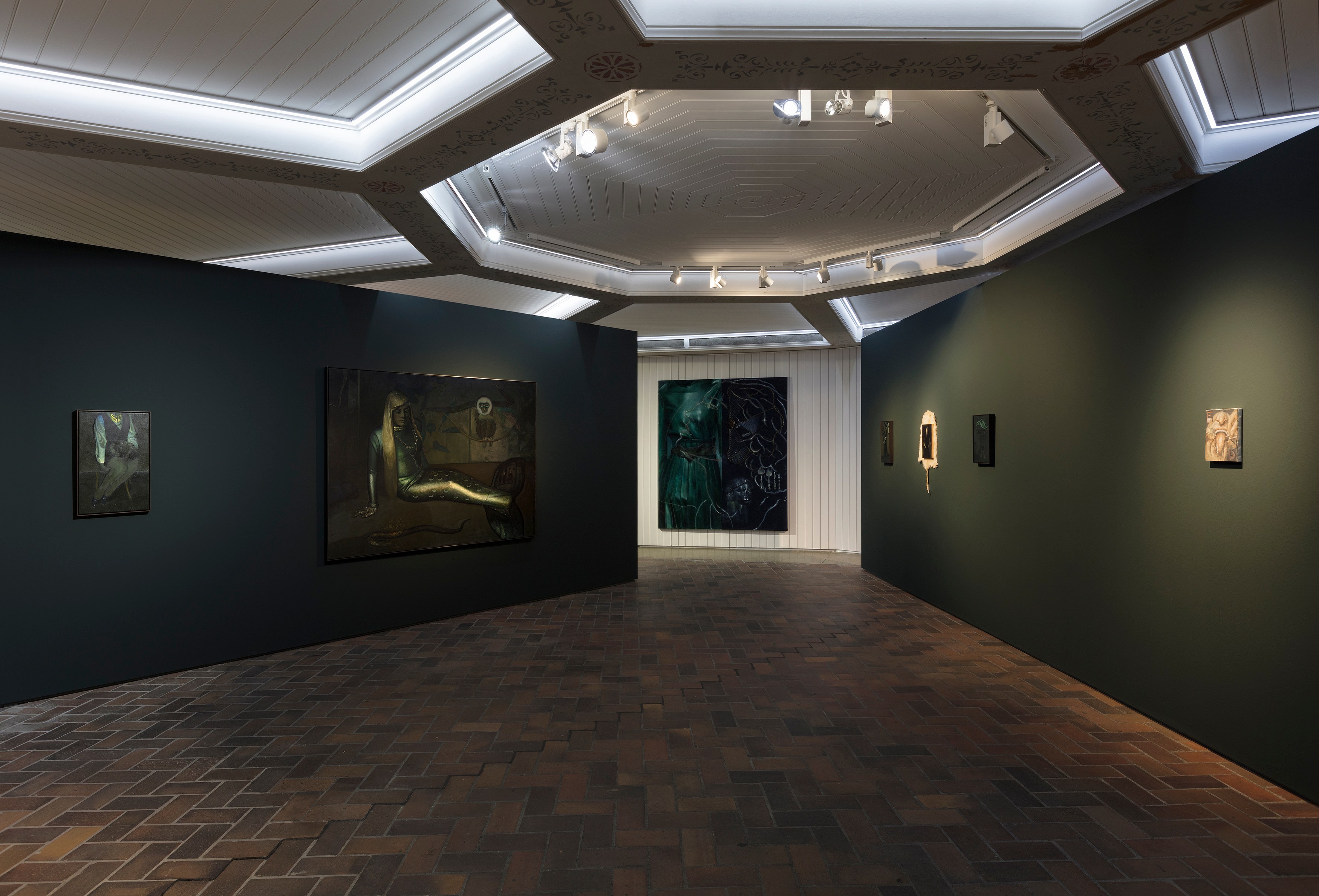 Victor Man, Jill Mulleady, Issy Wood, Claude Mirrors at Schinkel Pavillon, photo 6