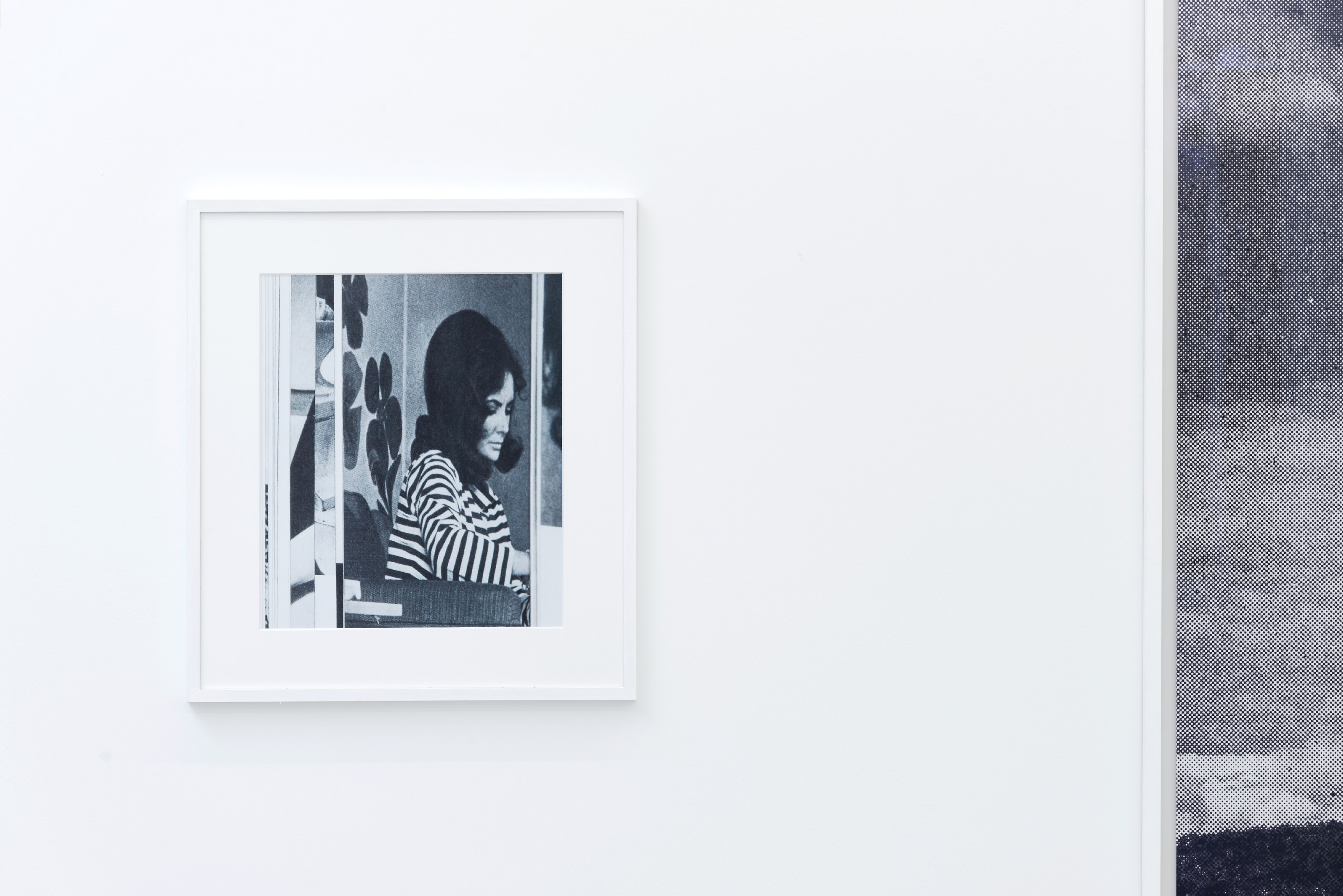 Erica Baum, Stanzas at Tragic Venus, CELESTE | data center Marilyn, Champs-sur-Marne, photo 10