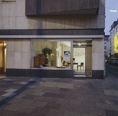 Image 2 of 11